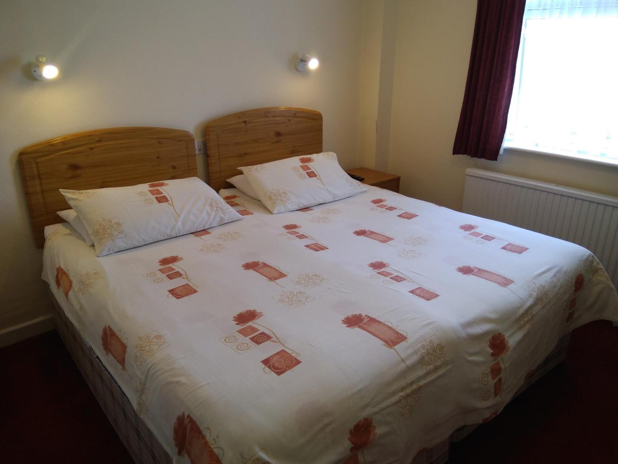 Lamplighter 3*