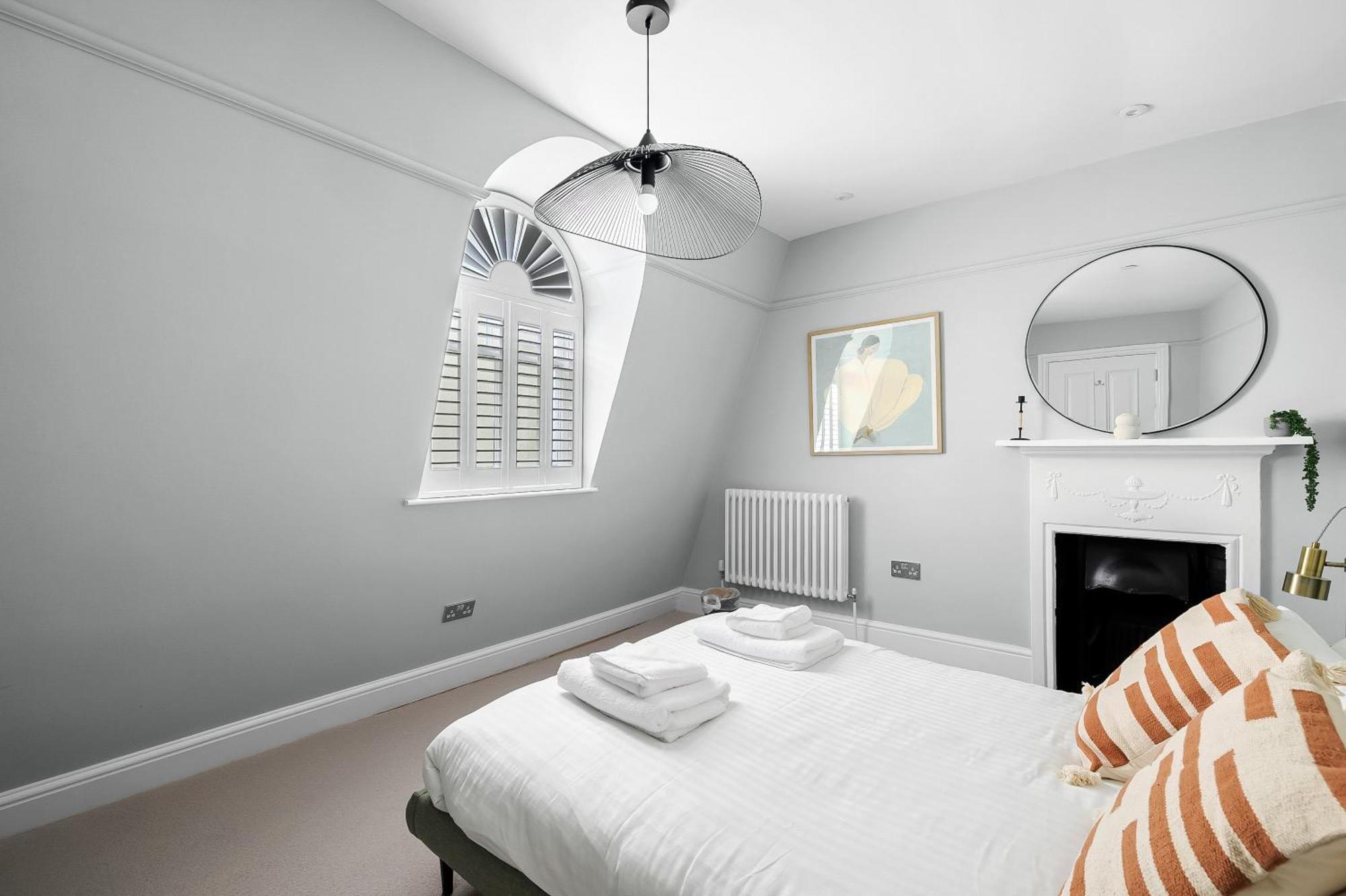 Aparthotel 3 Bed Sancroft By Pureserviced
