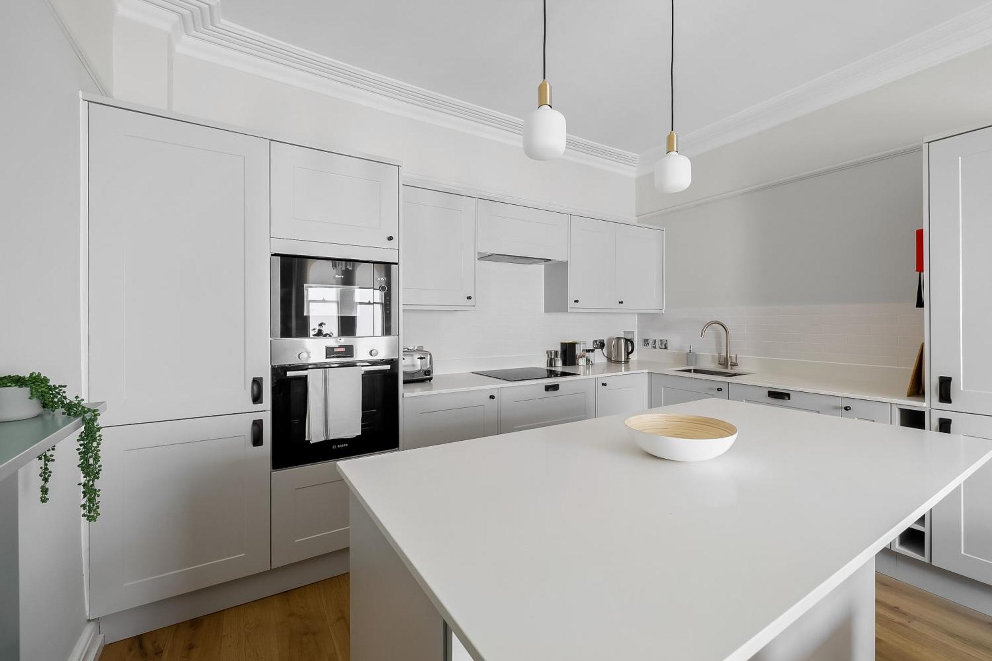 3 Bed Sancroft By Pureserviced Plymouth