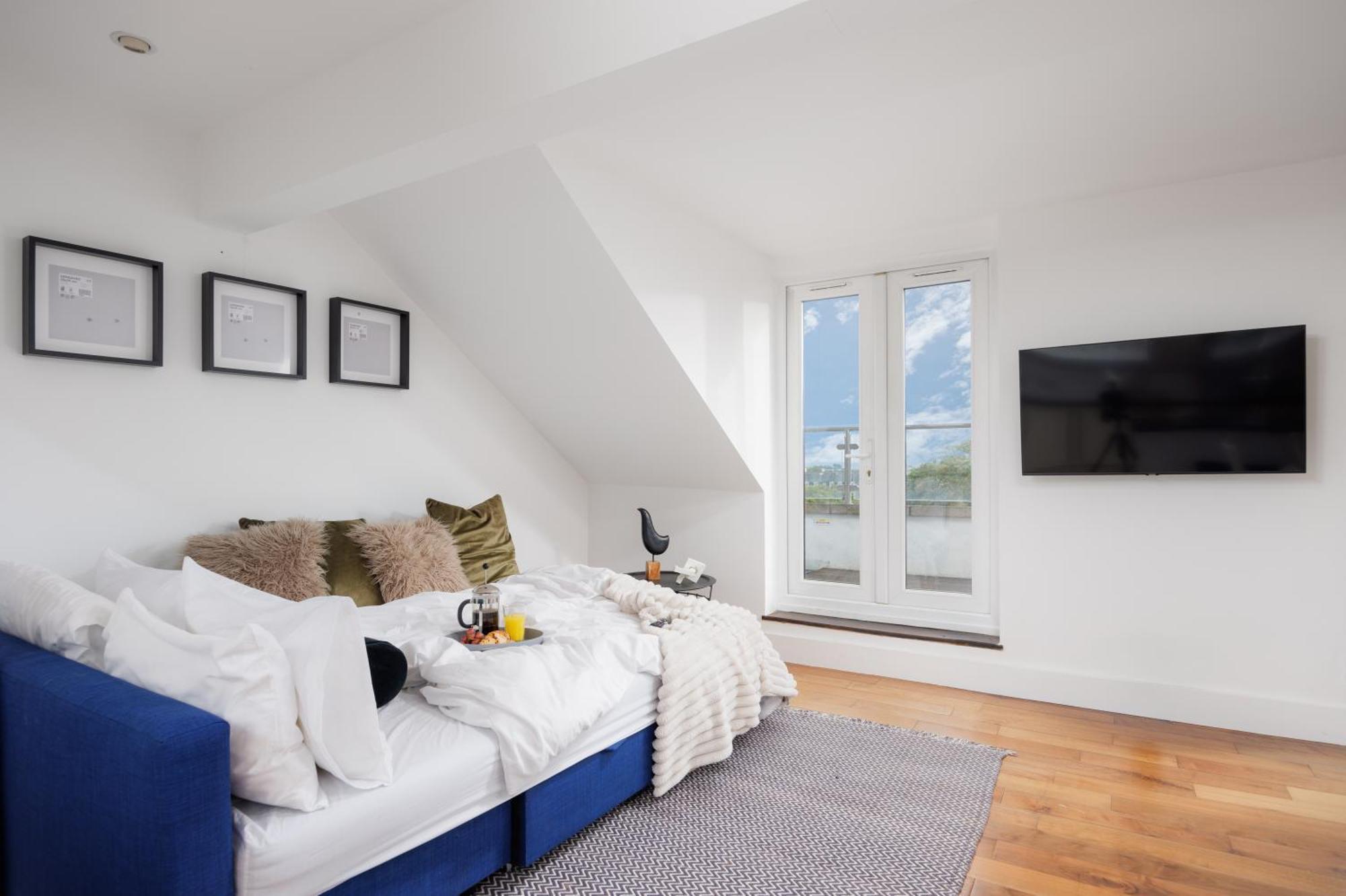 Stunning Penthouse - Sea View - - Parking - By Habita Apartment