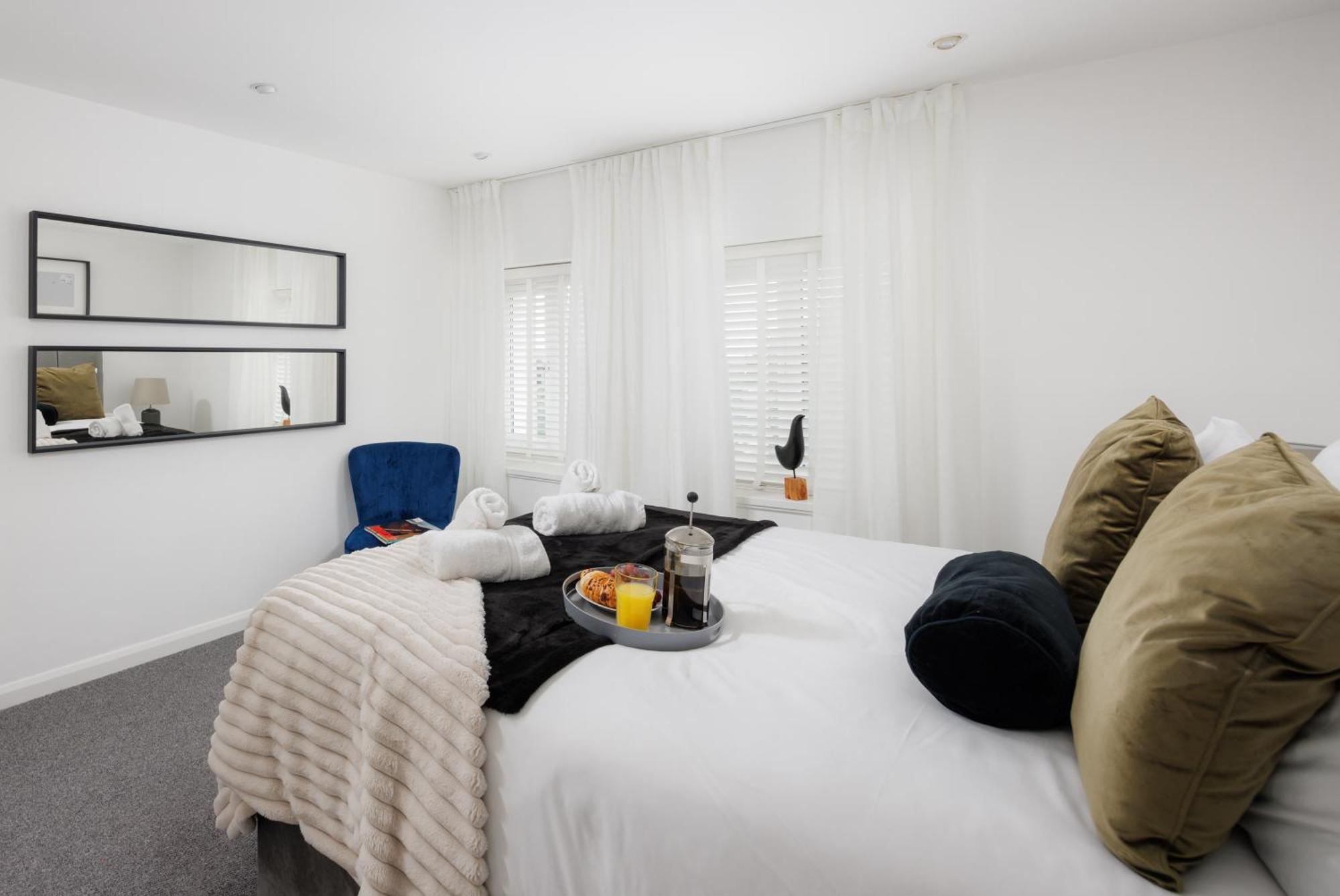 Apartment Stunning Penthouse - Sea View - - Parking - By Habita