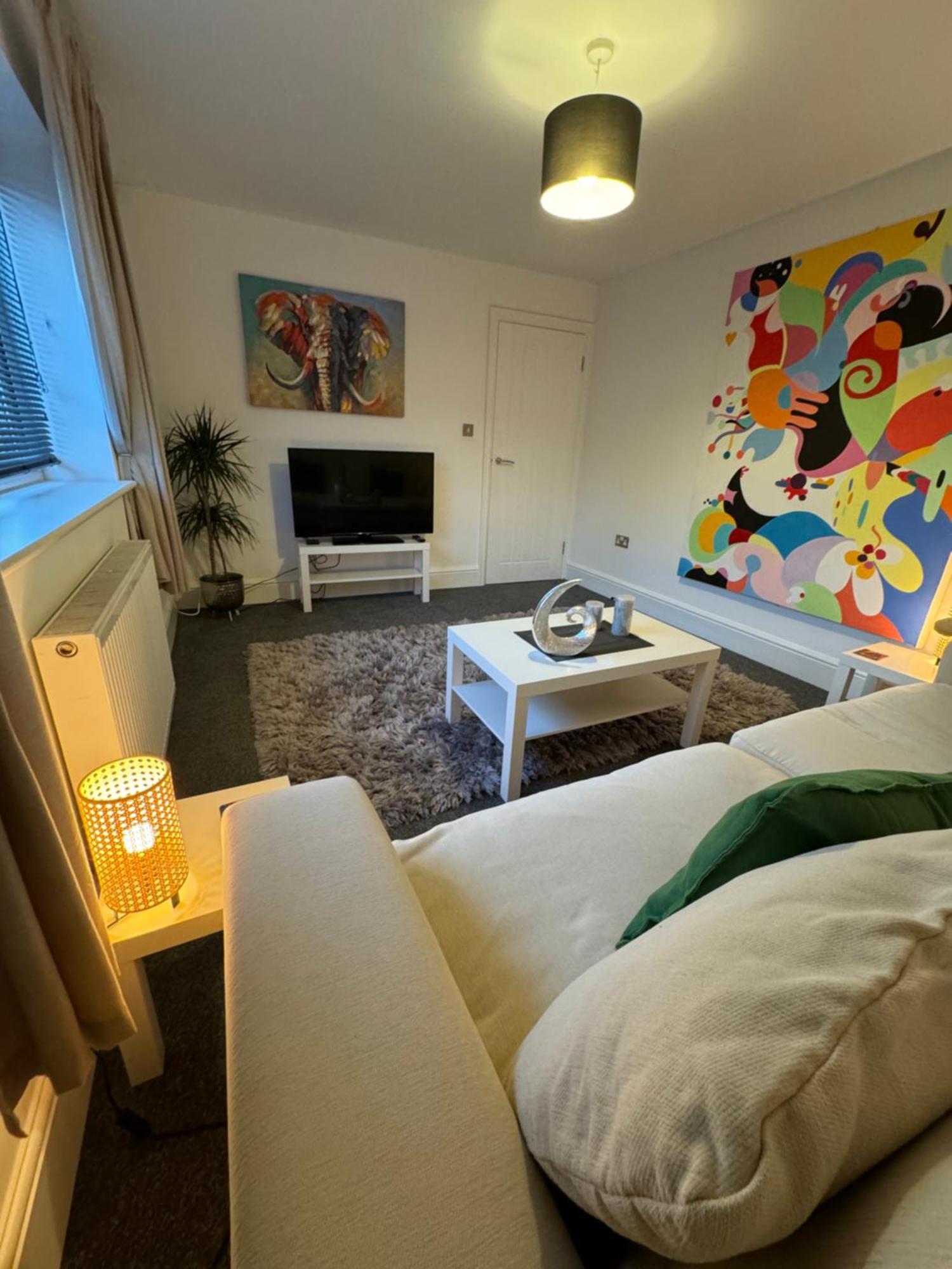 Two Bedroom Detached Modern Close To Argyle Fc Homestay Plymouth