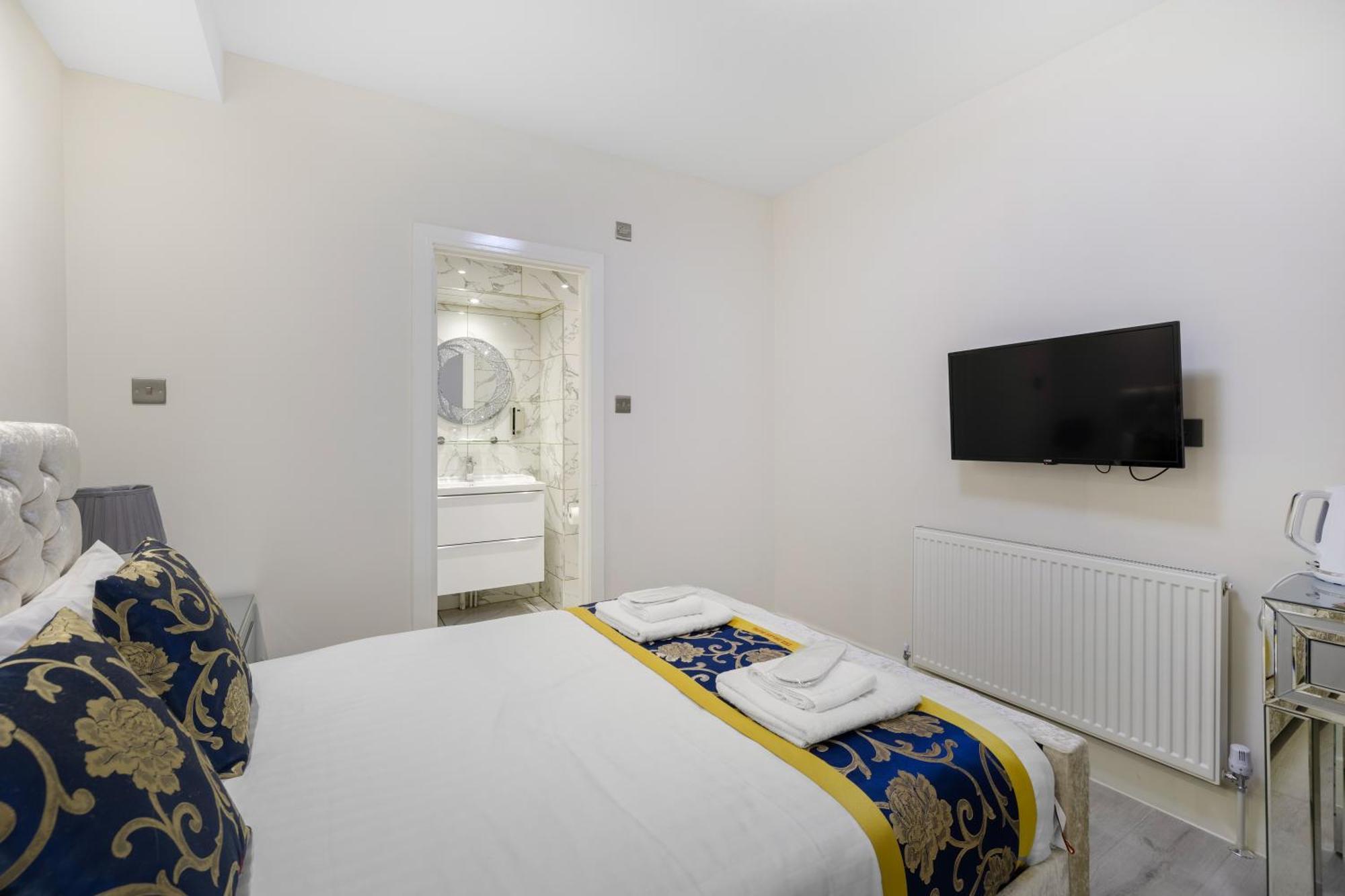 The Drake 4* Plymouth