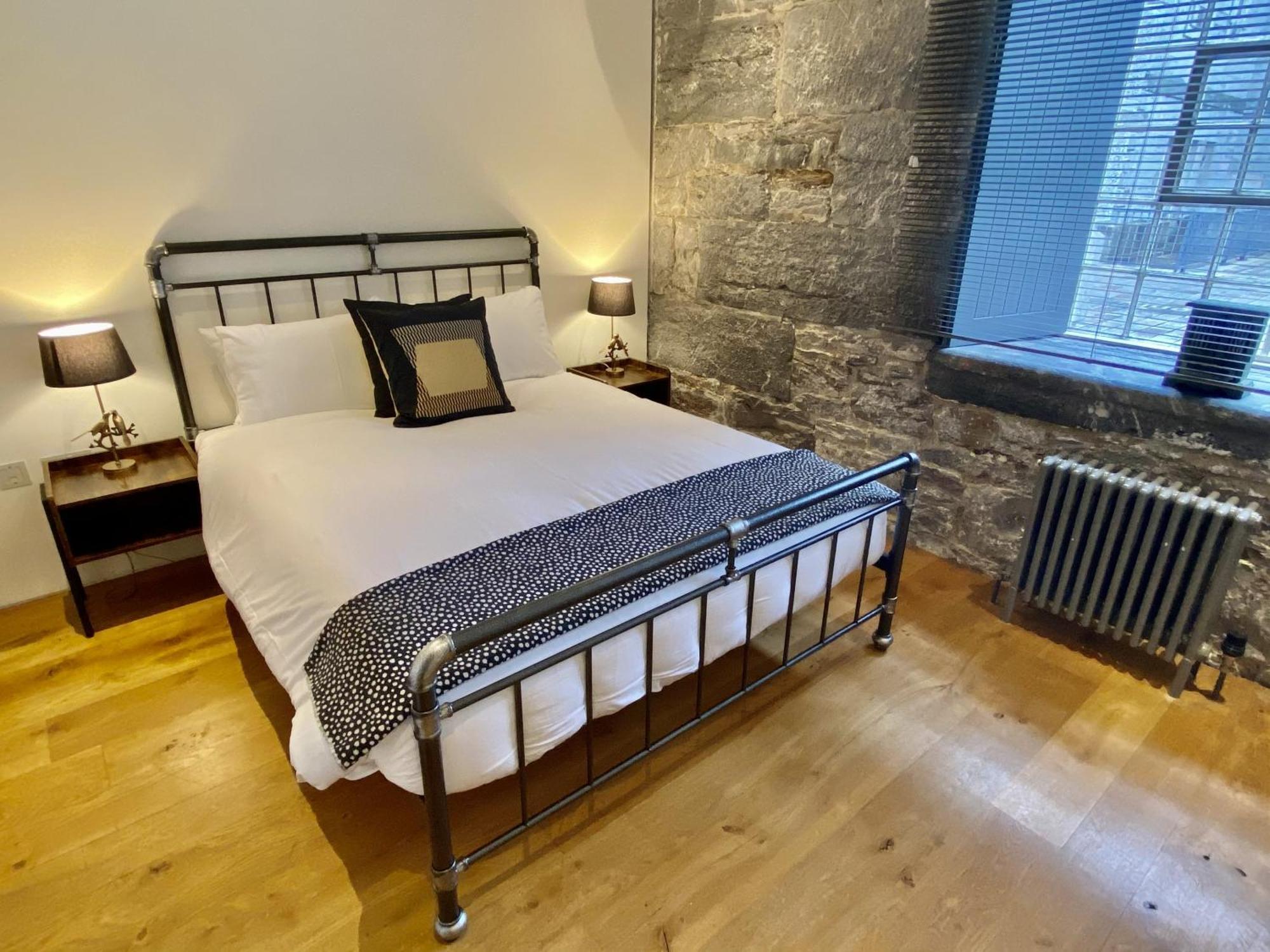 Royal William Yard Apartment *