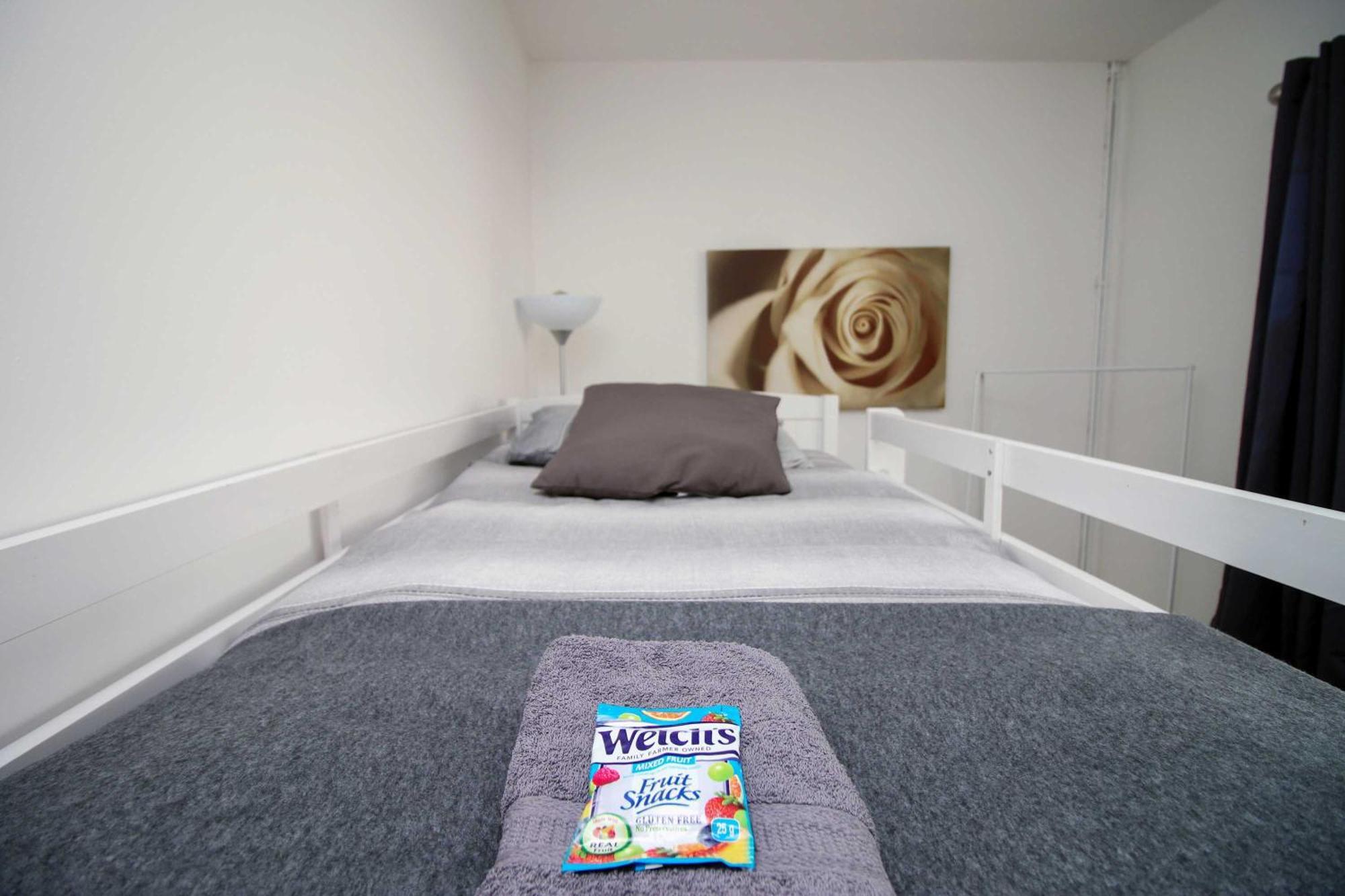 Casa de férias The Lockett Wonderful Large Plympton, Free Parking By Staystaycations *