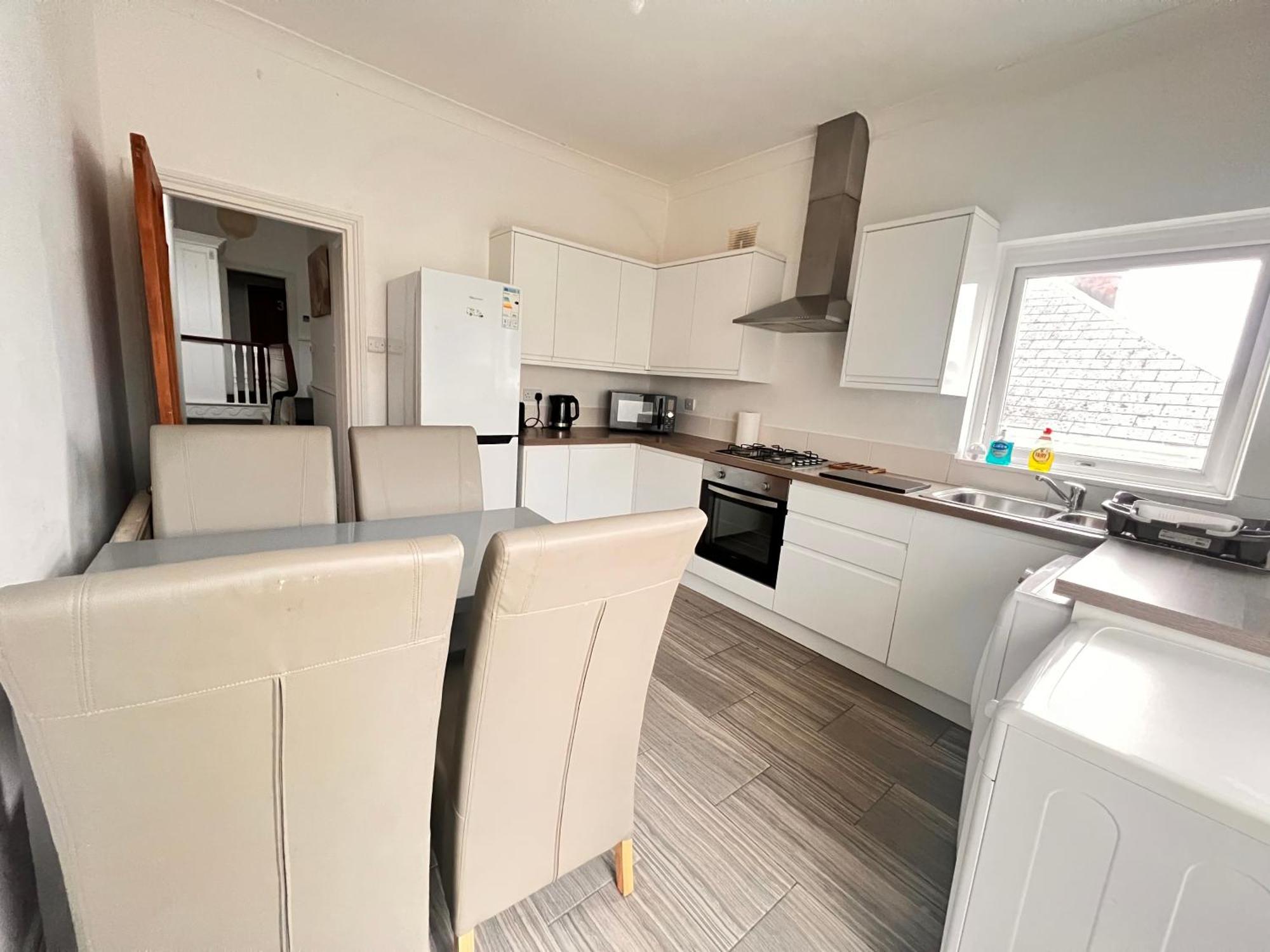 Entire First Floor Apartment - Central Plymouth *