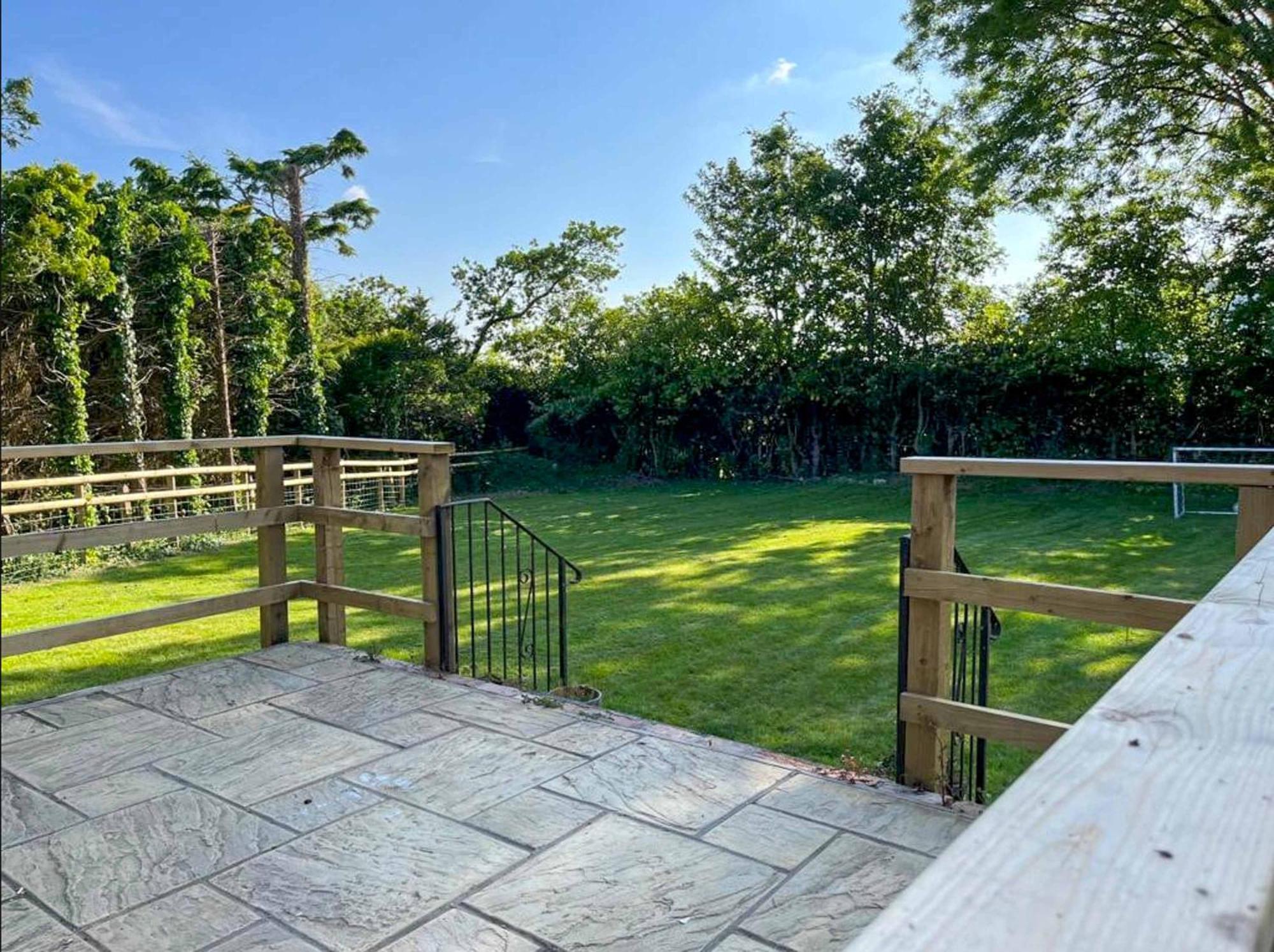 The Lockett Wonderful Large Plympton, Free Parking By Staystaycations *