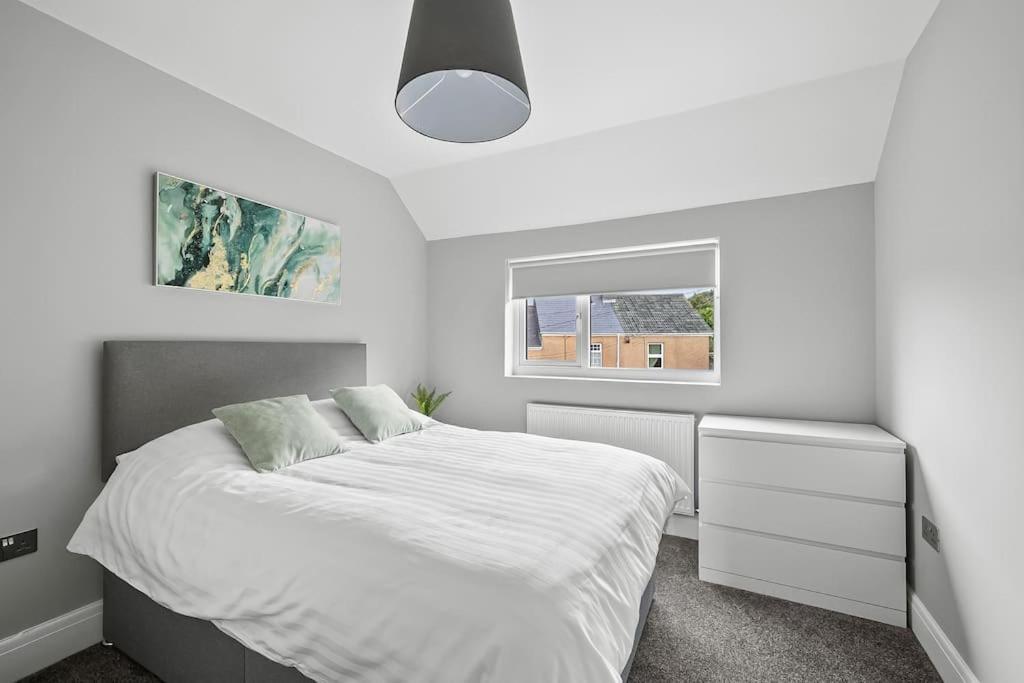 Brand New 3 Bedroom House * Plymouth
