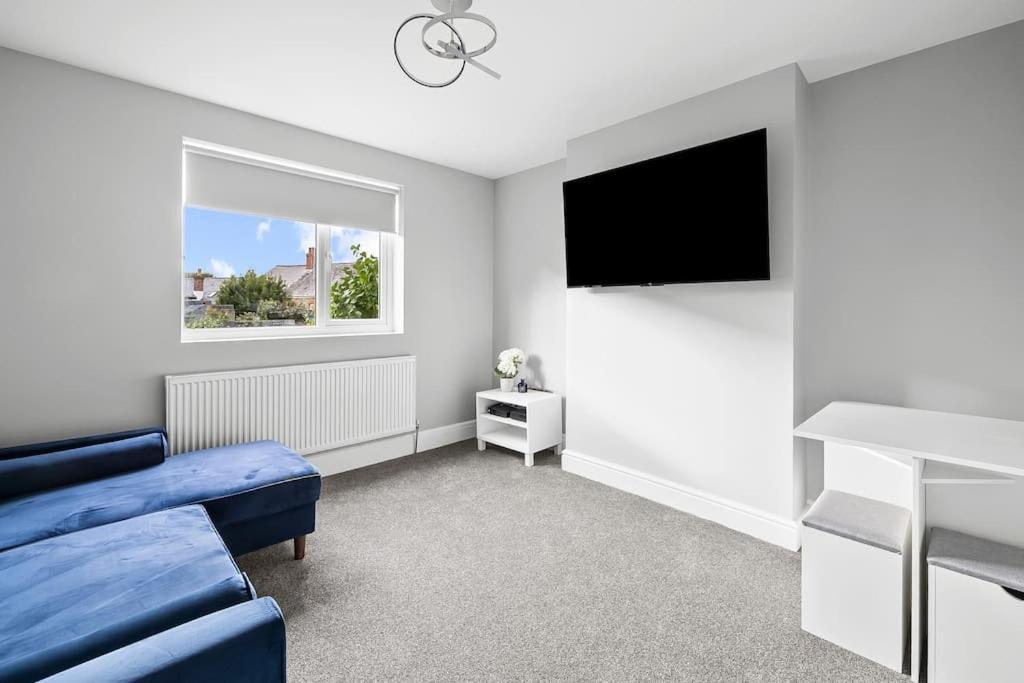 Brand New 3 Bedroom House * Plymouth