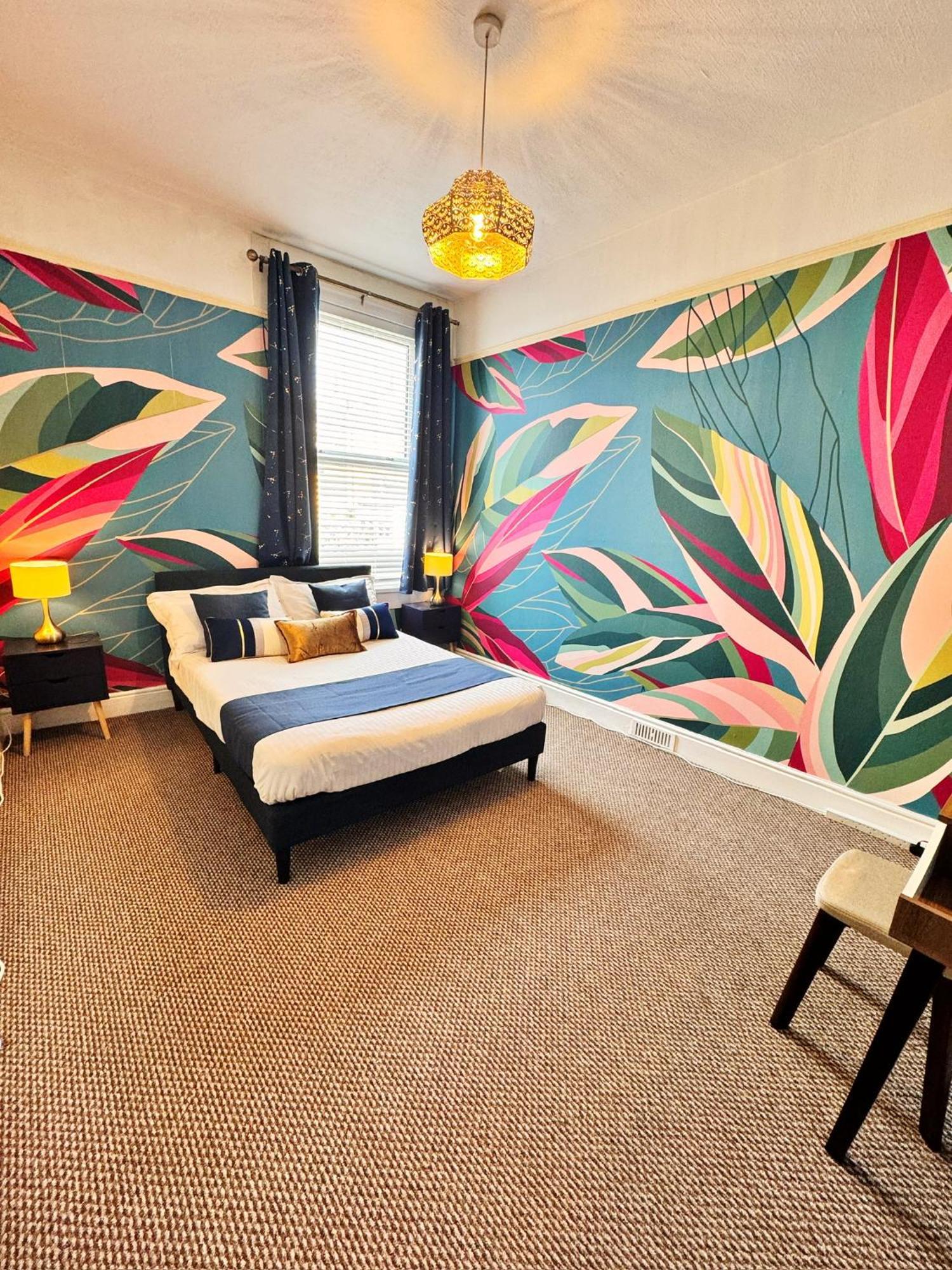Apartment Stylish Living 2 Bedroom Plymouth