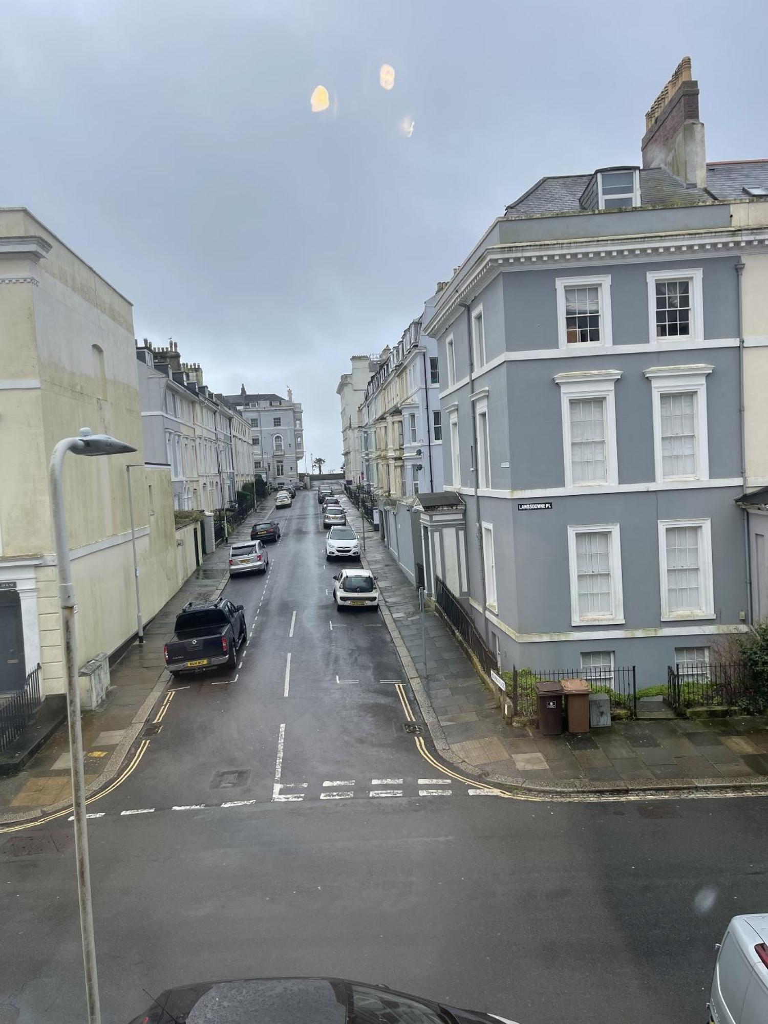 Lamplighter 3* Plymouth