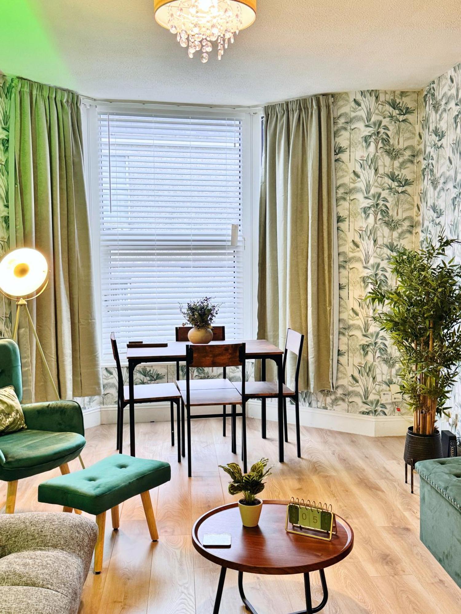 Comfy & Chic 1 Bed In