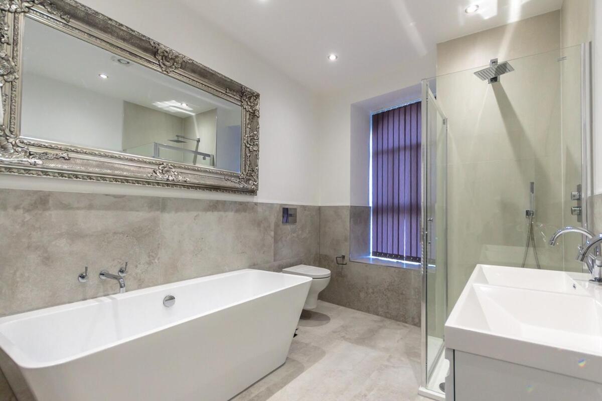 3 Bed - The Regency By Pureserviced Holiday home Plymouth
