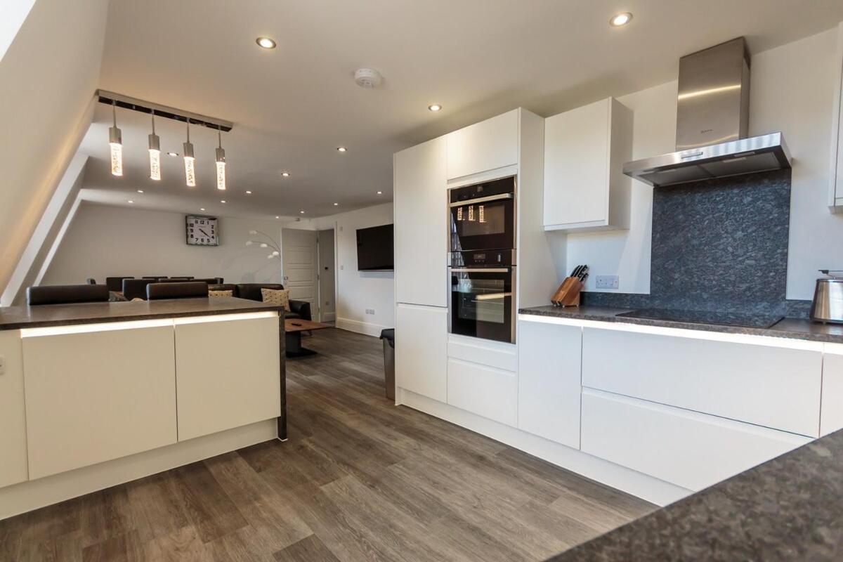 3 Bed - The Regency By Pureserviced Plymouth