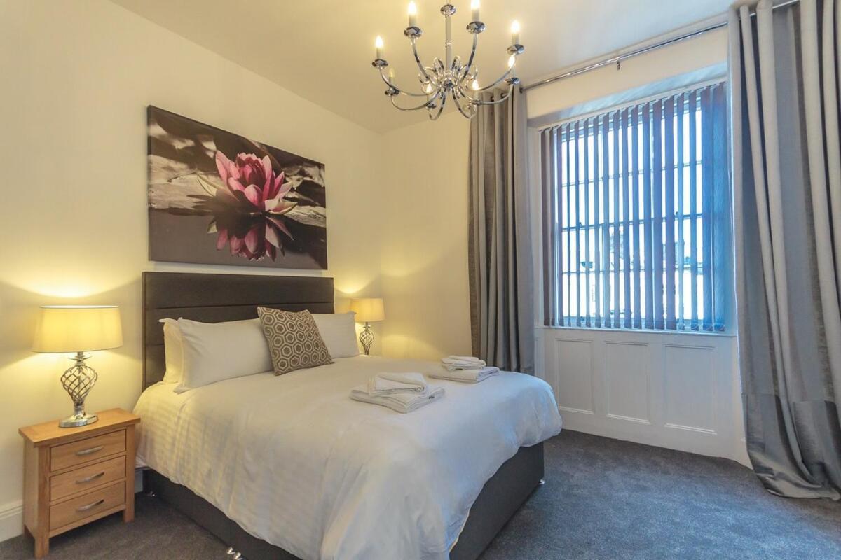 3 Bed - The Regency By Pureserviced Holiday home Plymouth