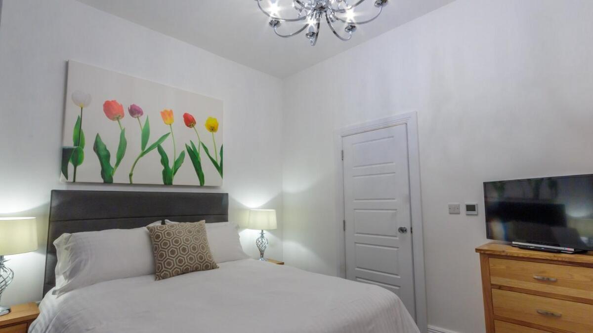 3 Bed - The Regency By Pureserviced Holiday home Plymouth