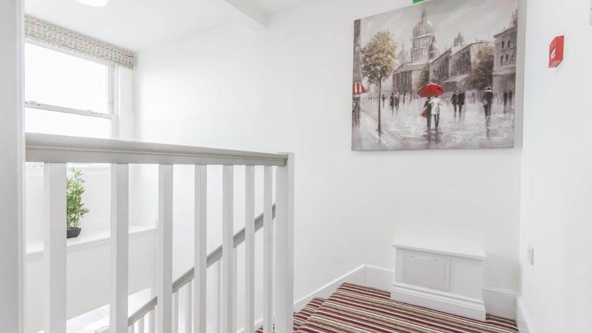 Captains Quarters 4