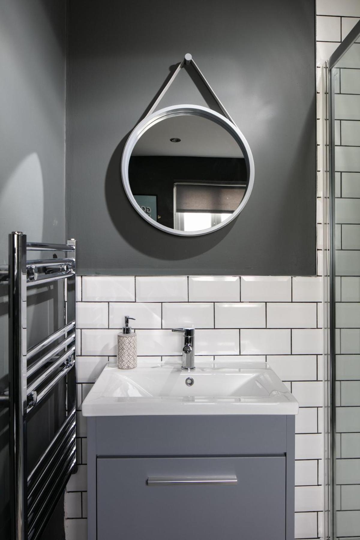 Sutton House By Pureserviced Holiday home *
