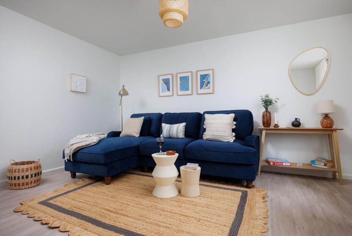 Luxury First Floor 2 Bed * Plymouth