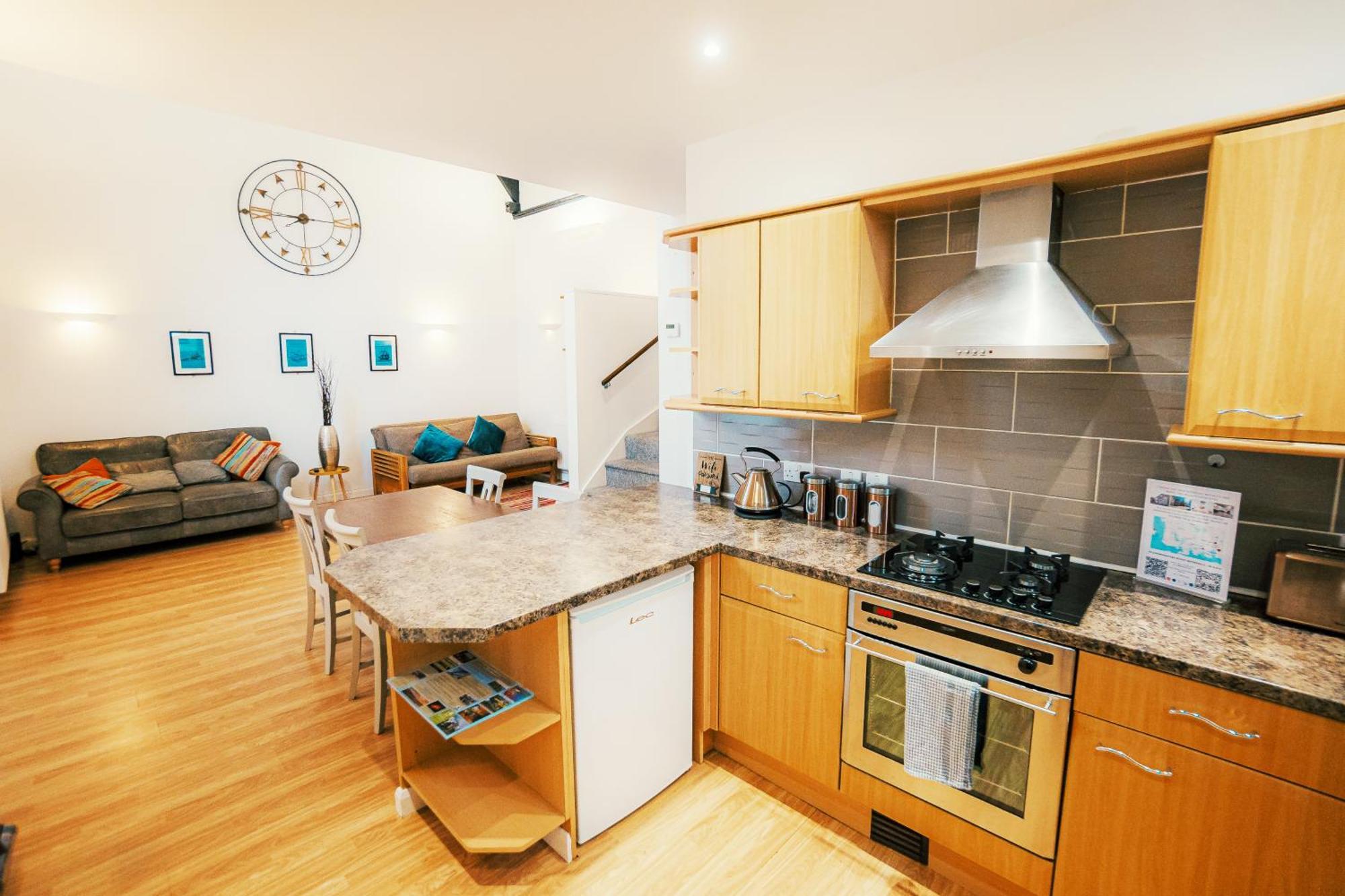 Holiday home Beautiful House Conversion, Free Parking *