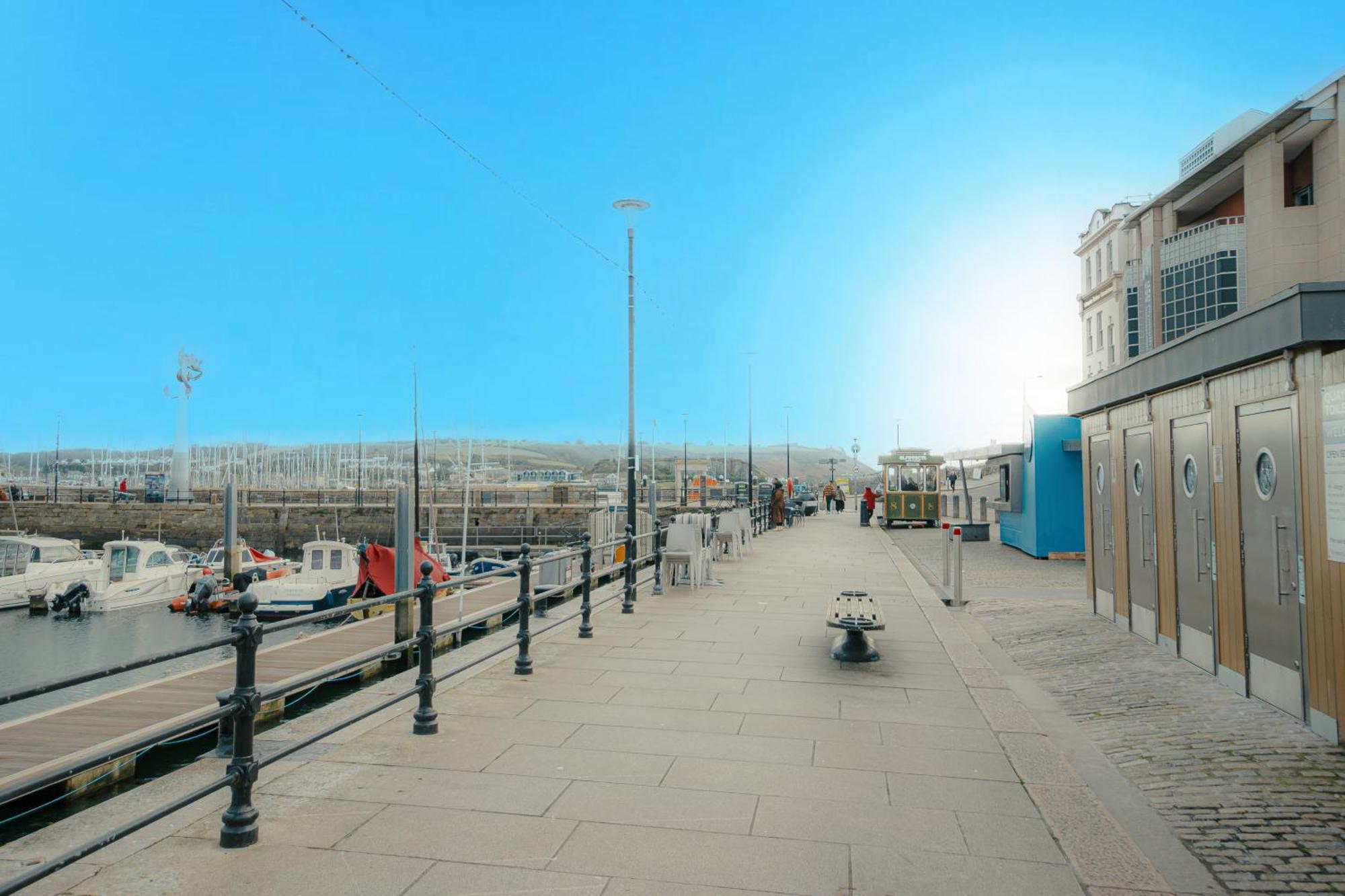 Drakes Nest Centre Location And Free Parking Holiday home Plymouth
