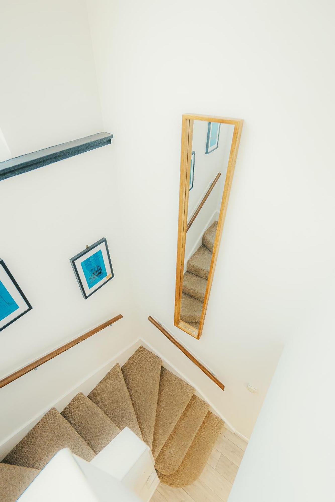 Drakes Nest Centre Location And Free Parking *