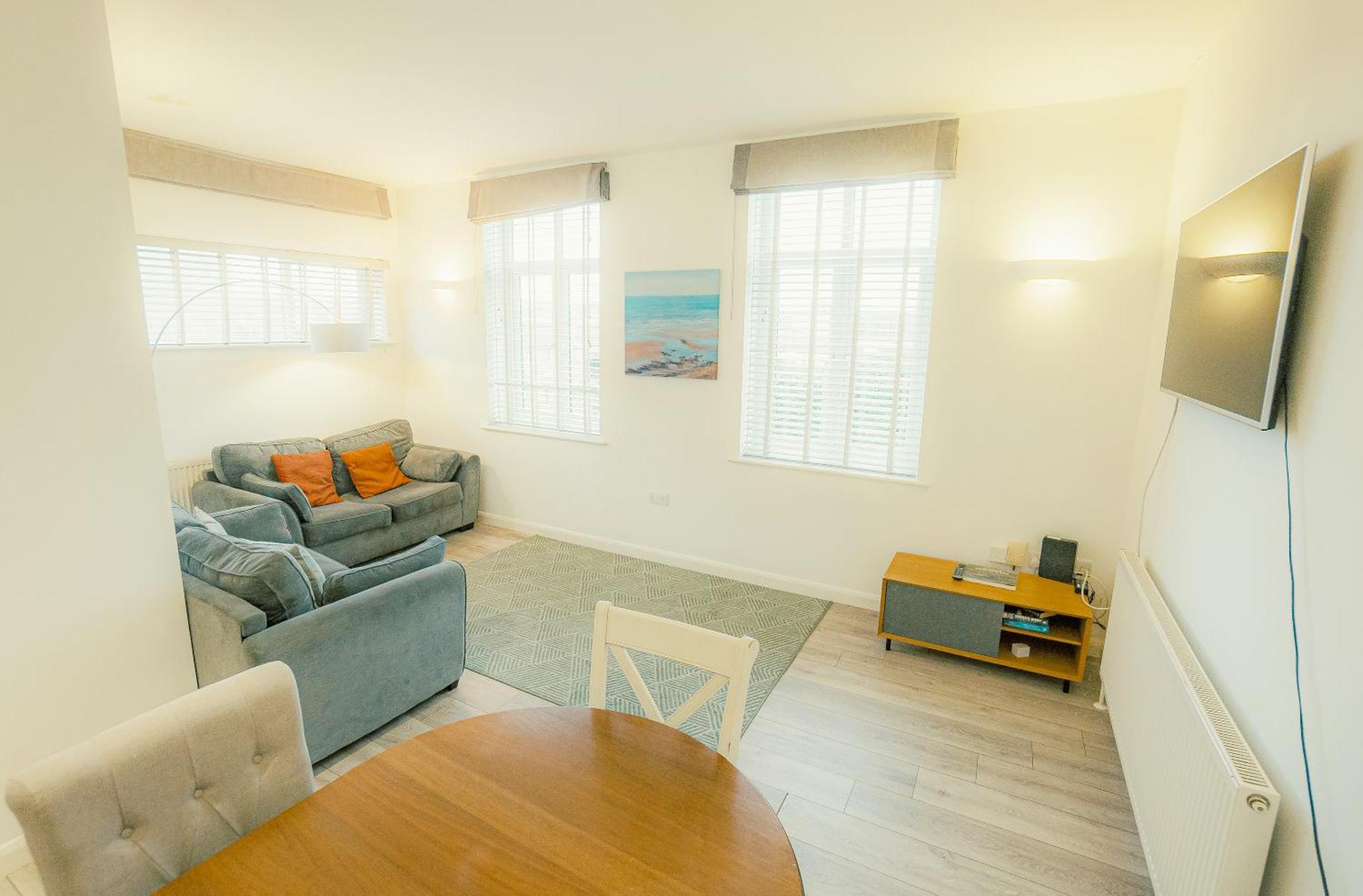'hidden Jewel' Centre + Free Parking * Plymouth