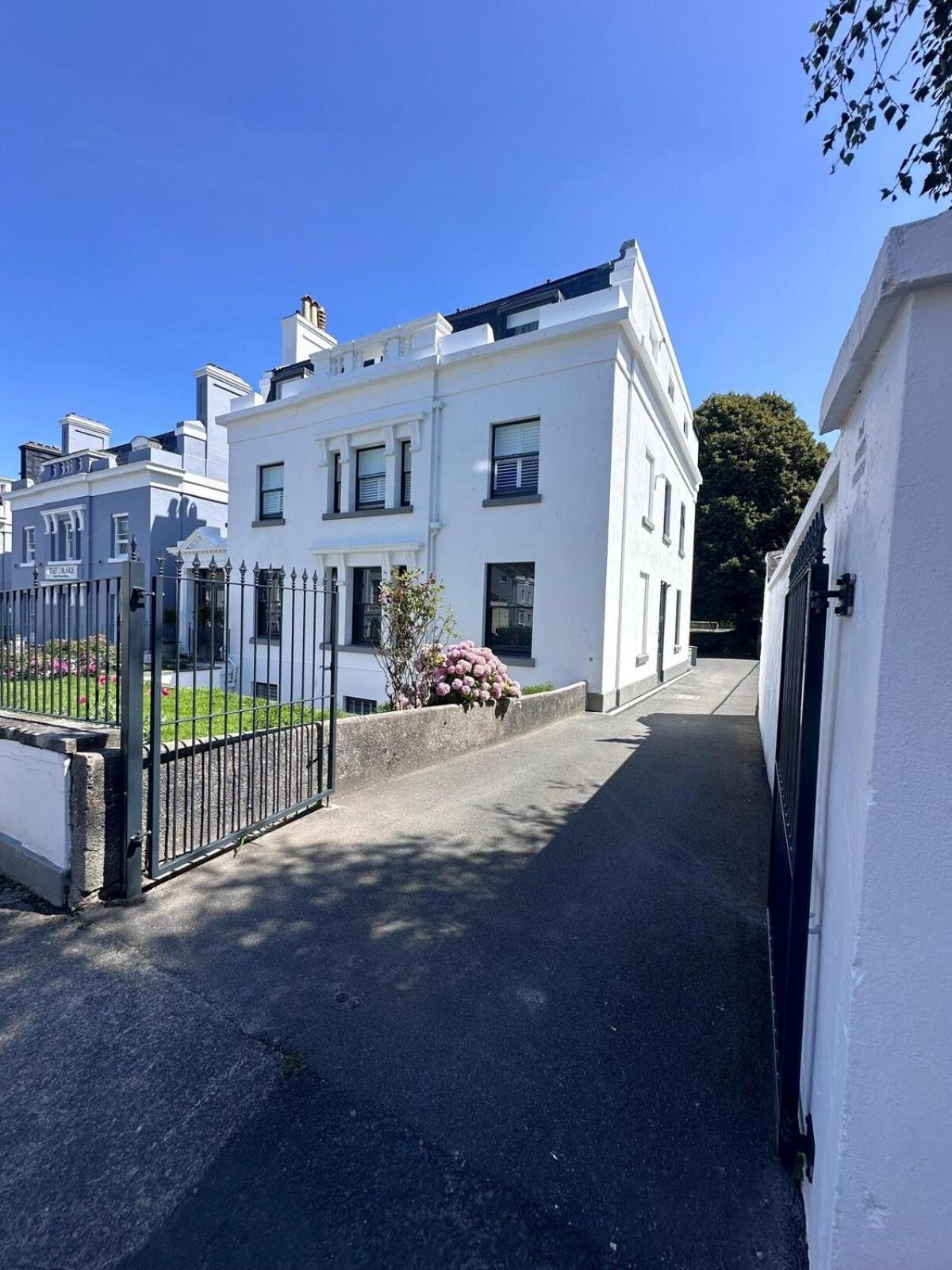 Huge Spacious 8 Bed Luxury