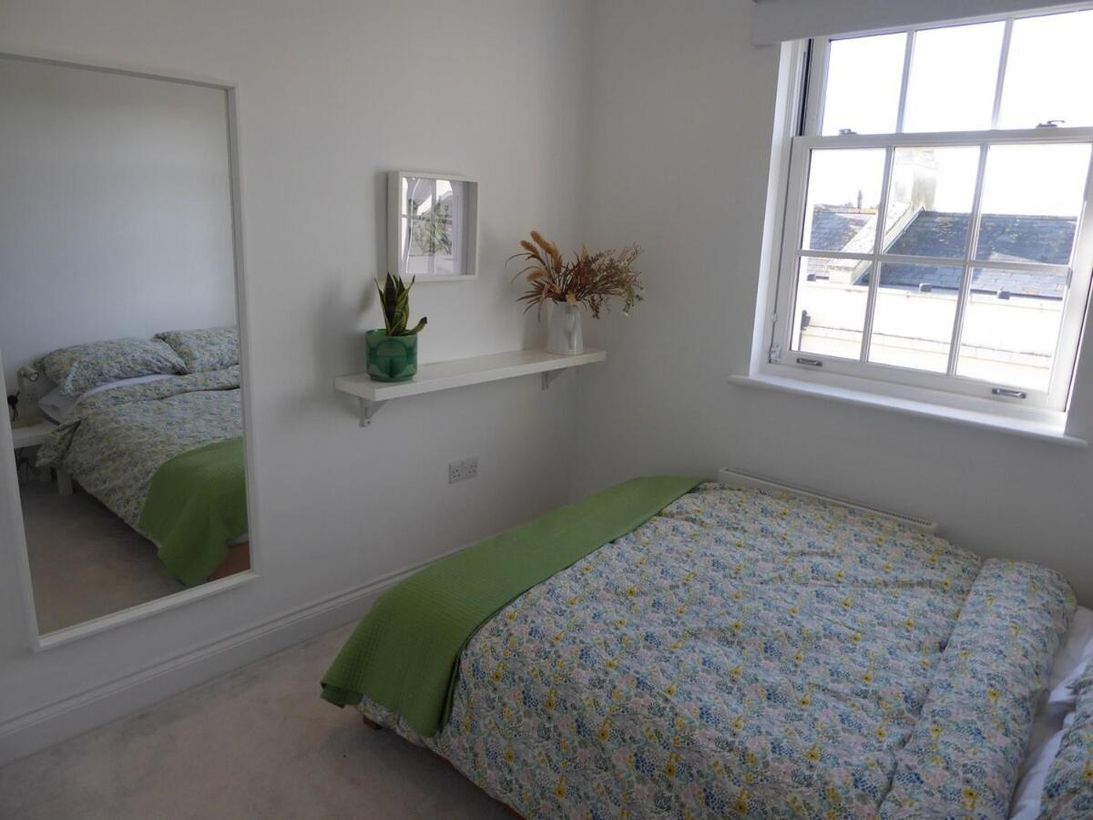 Modern Townhouse In Mountwise Plymouth