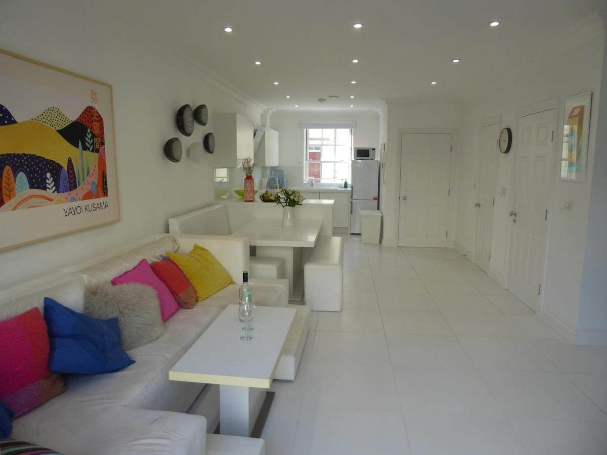 Holiday home Modern Townhouse In Mountwise Plymouth