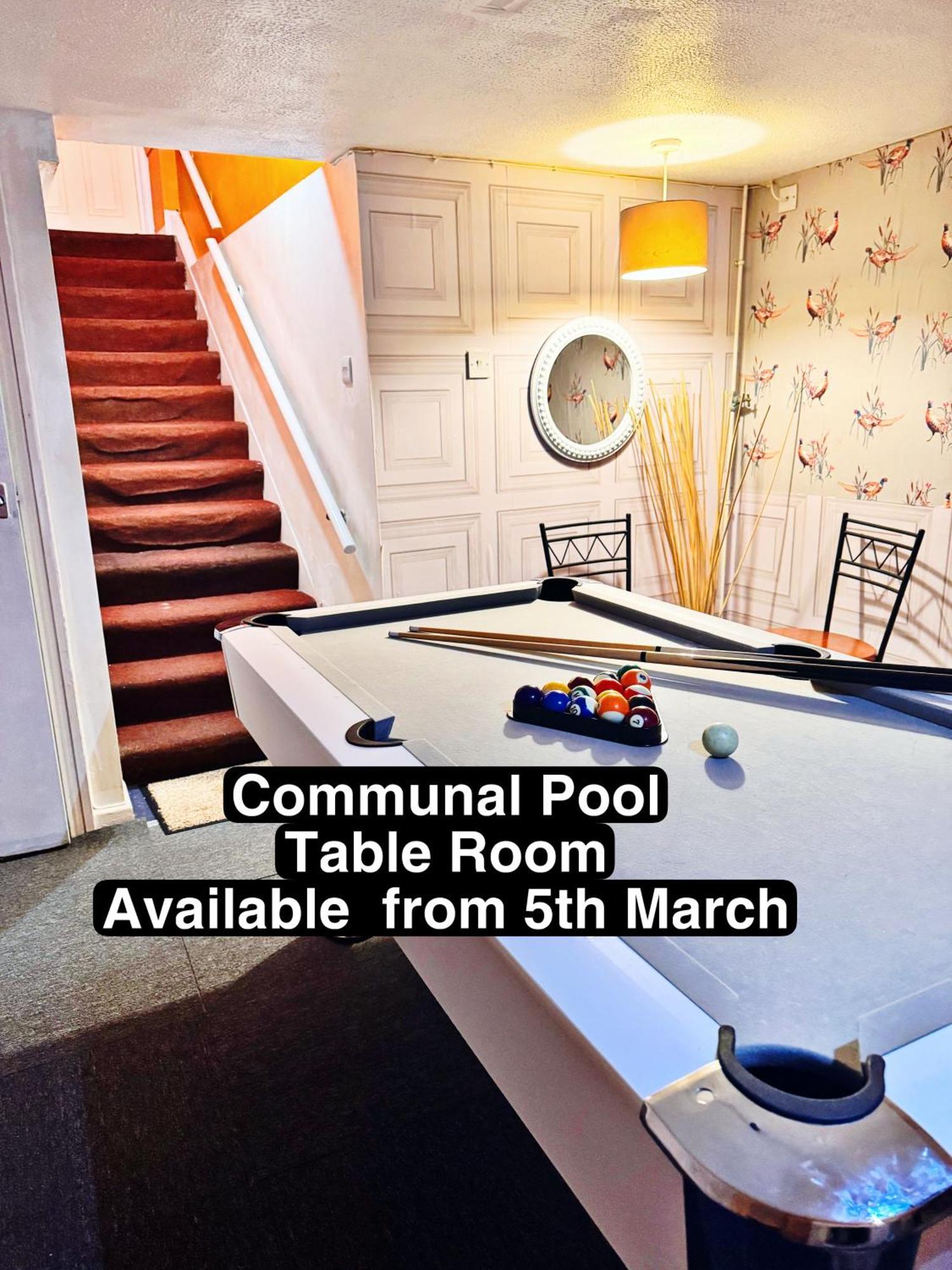 Comfy & Chic 1 Bed In Apartment *