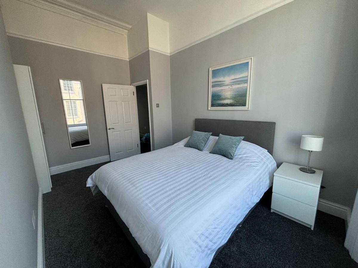 Stylish 2 Bedroom Maisonette