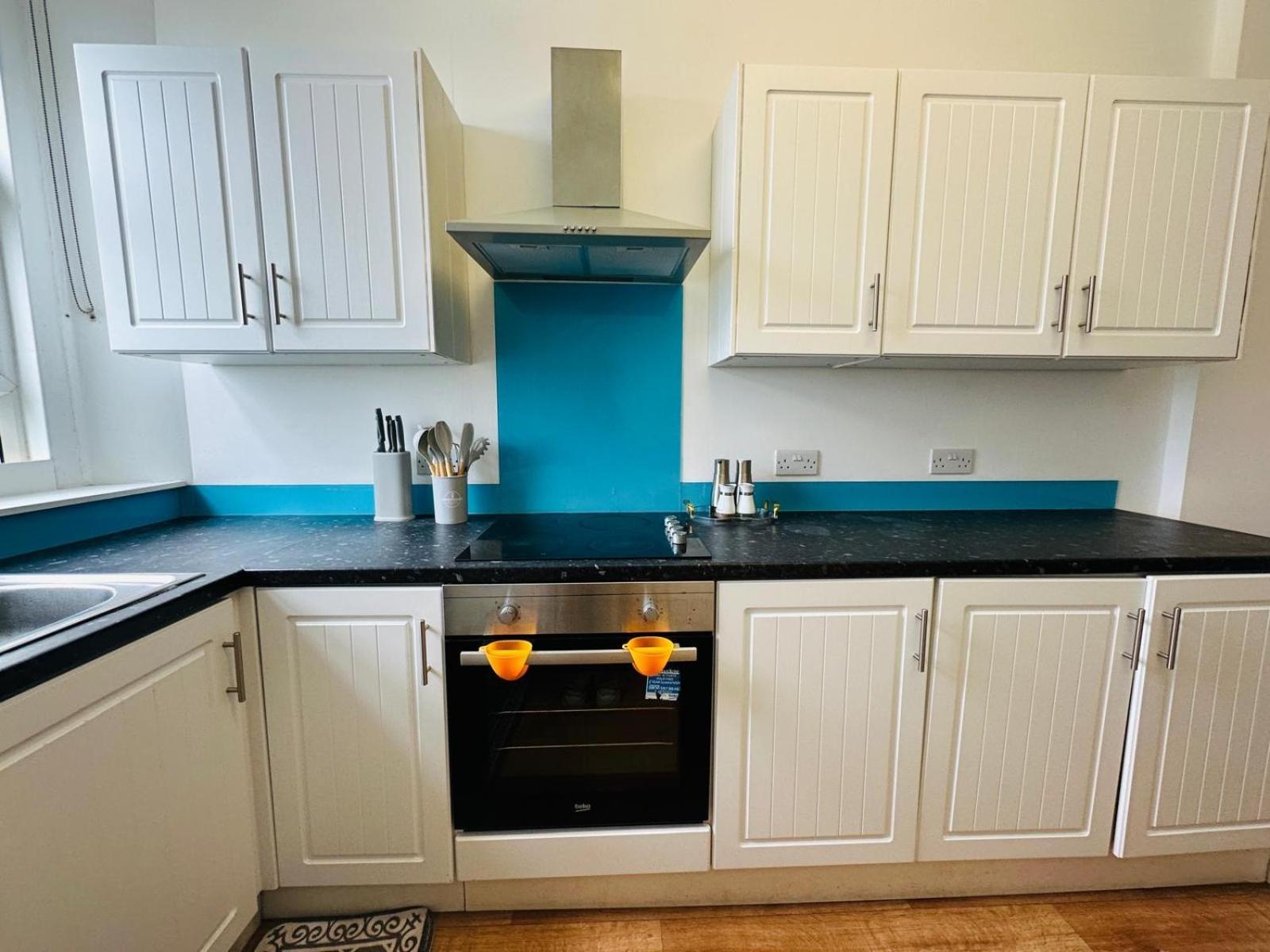Private Parking, Urban Comfort & Haven Plymouth