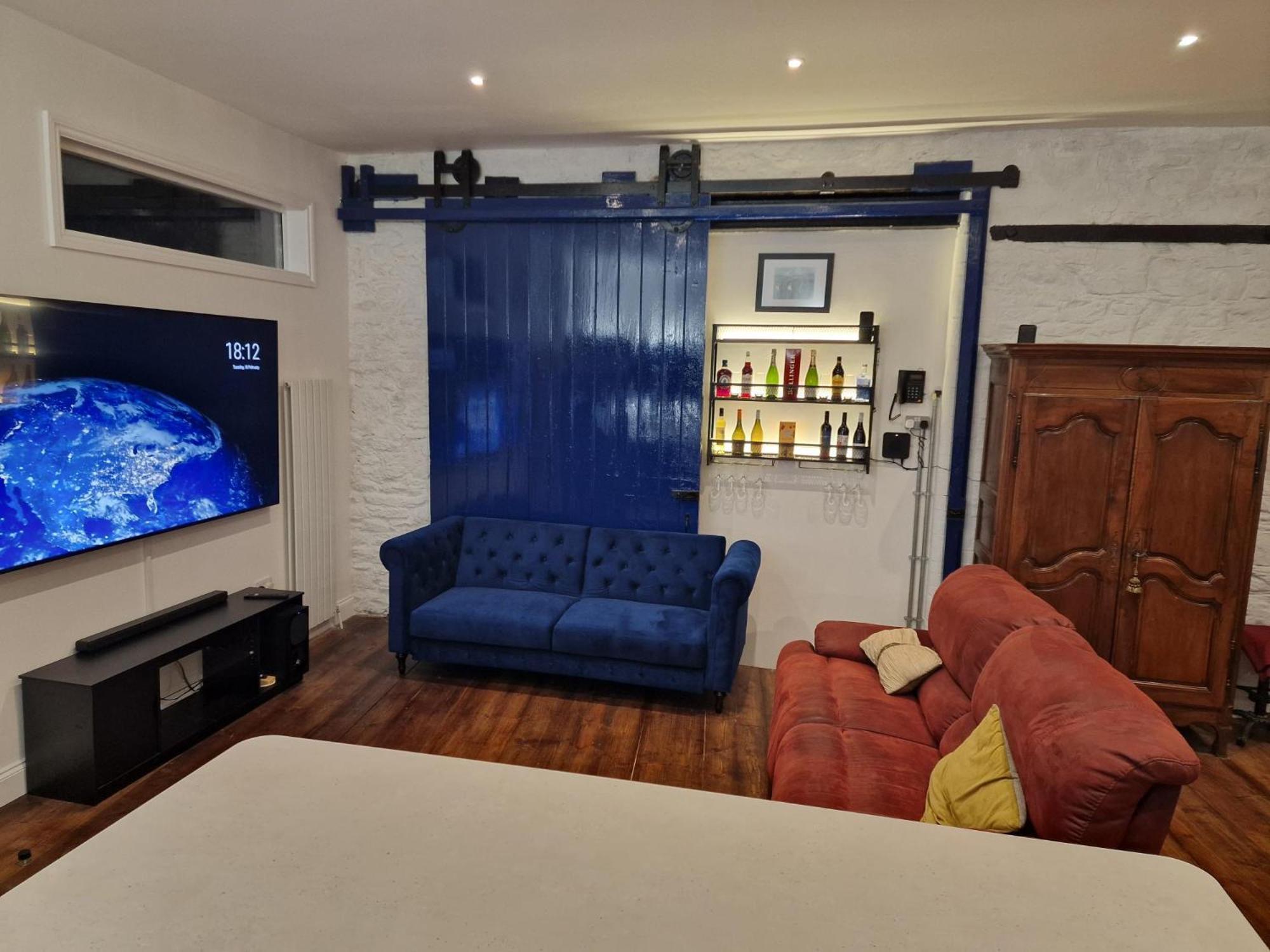 Luxury Barbican *