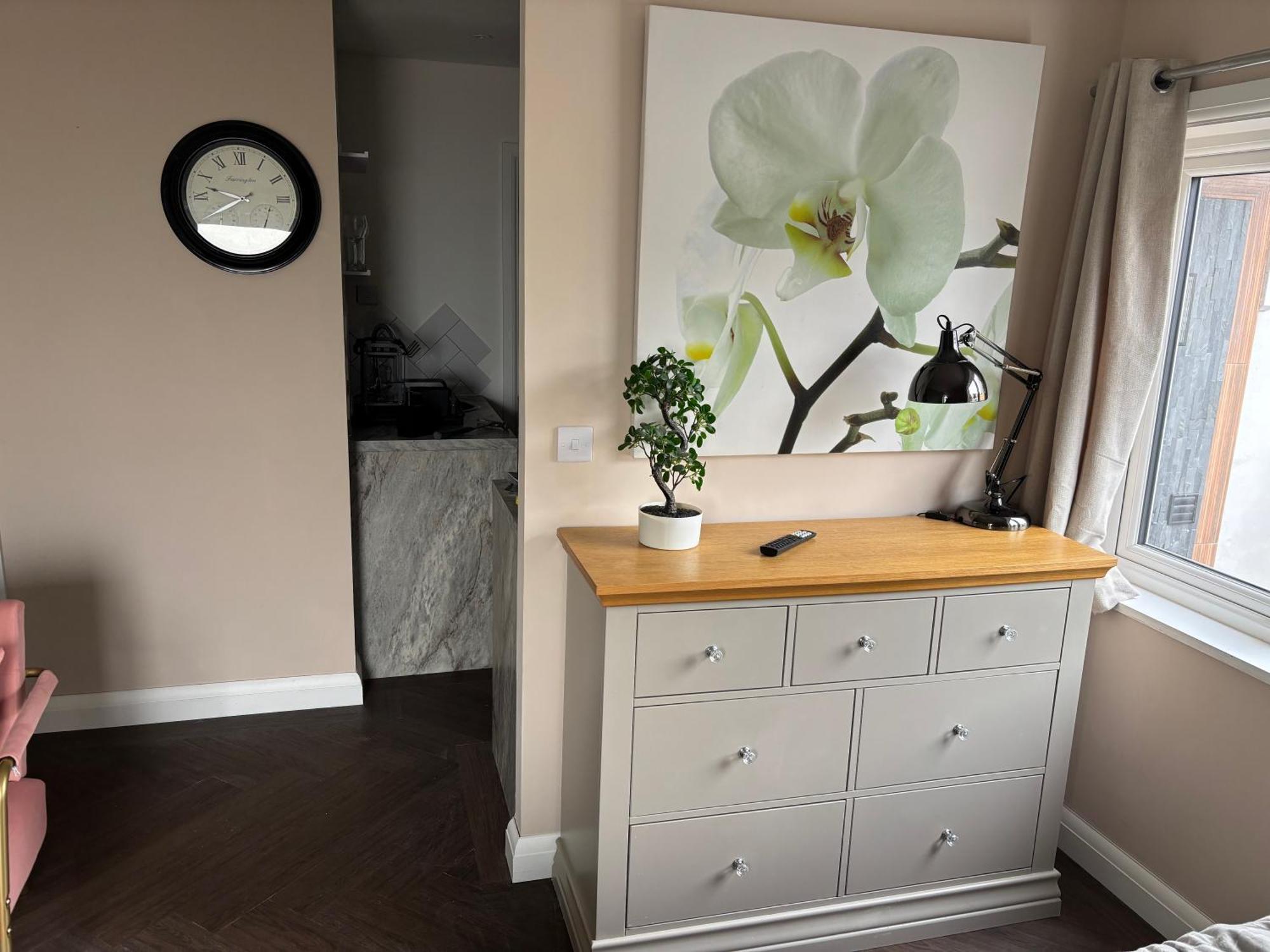 1 Double Bed With Private Access Plymouth
