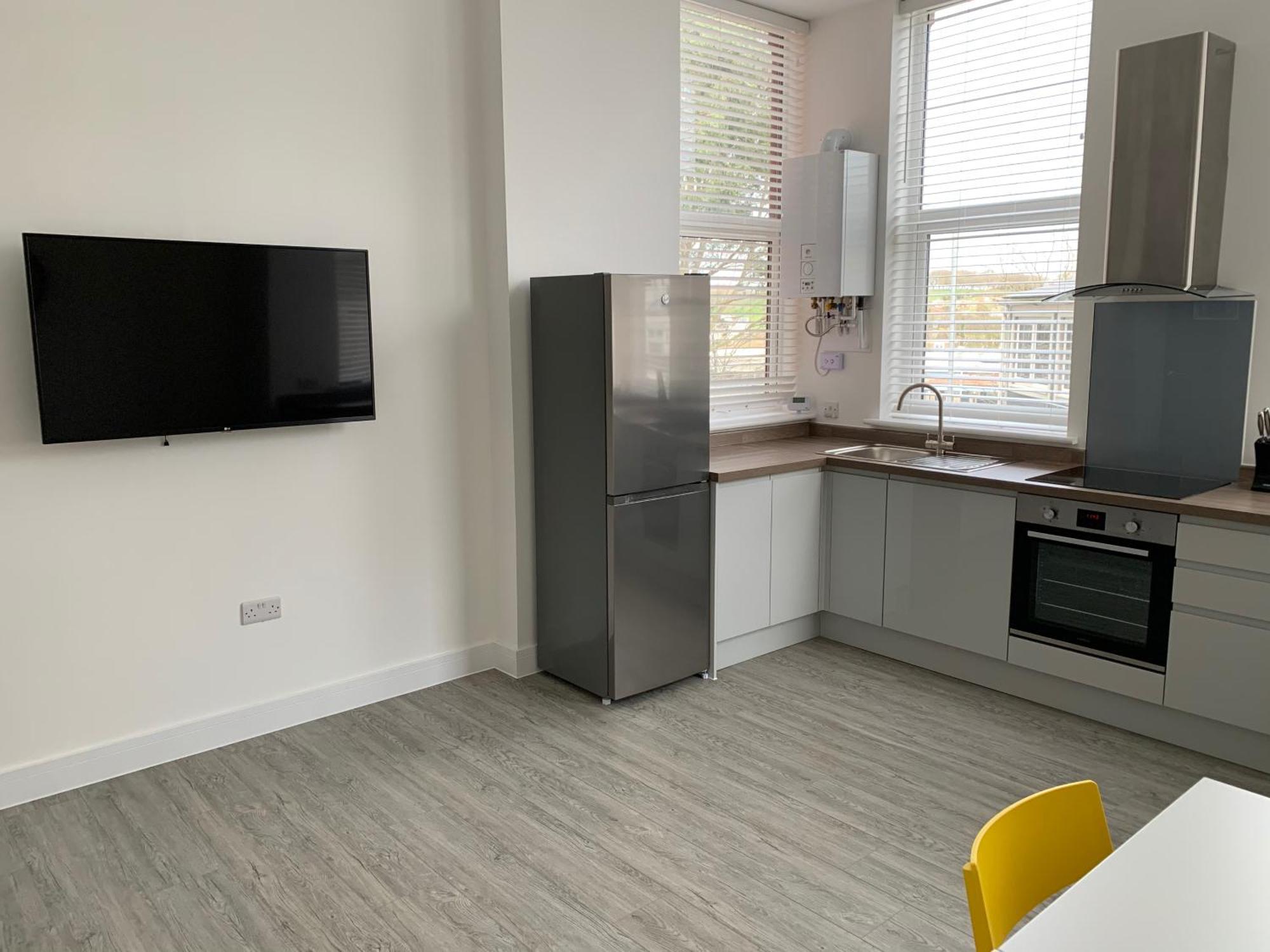 6 Bed - Kings Cross By Pureserviced Apartment Plymouth