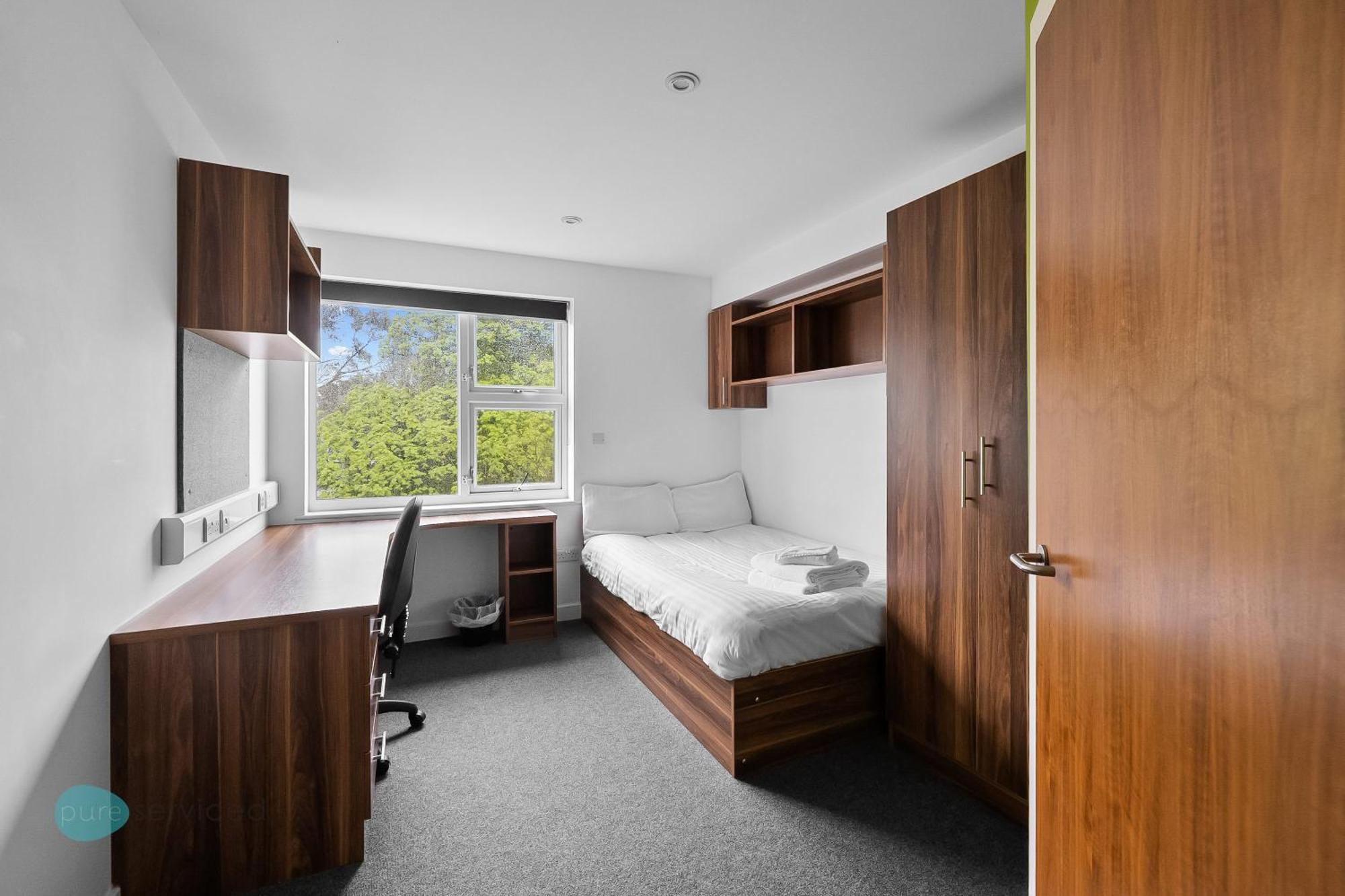 Apartment Derriford By Pureserviced Plymouth