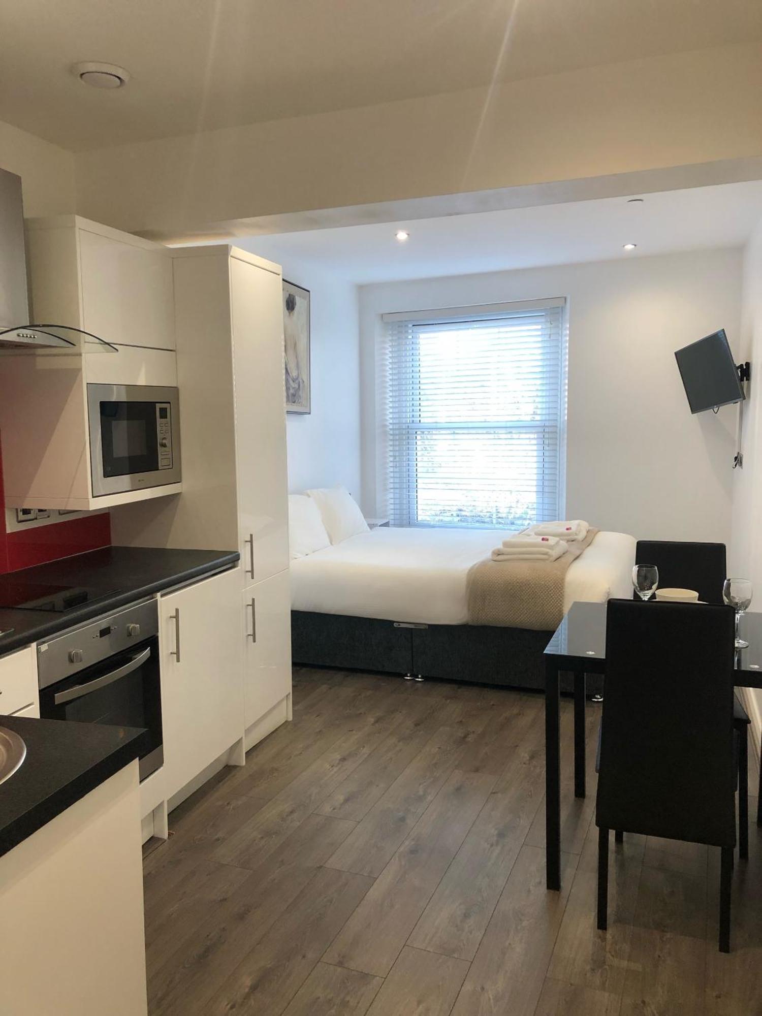 Fox House Studios, Aparthotel Apartment