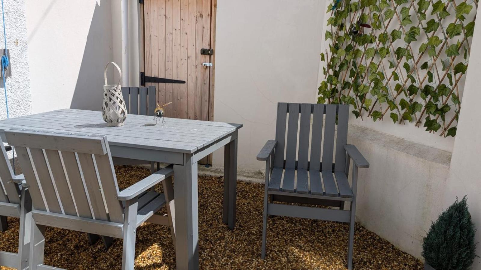 Holiday home Park House - Near Eateries, Micro Brewery, Pubs, Beauty Salons And Boutique Shops, Argyle, Games Room, Free Netflix, In The Heart Of Plymouth - Dogs Welcome - Hosted By Absolute Accommodation Plymouth Plymouth