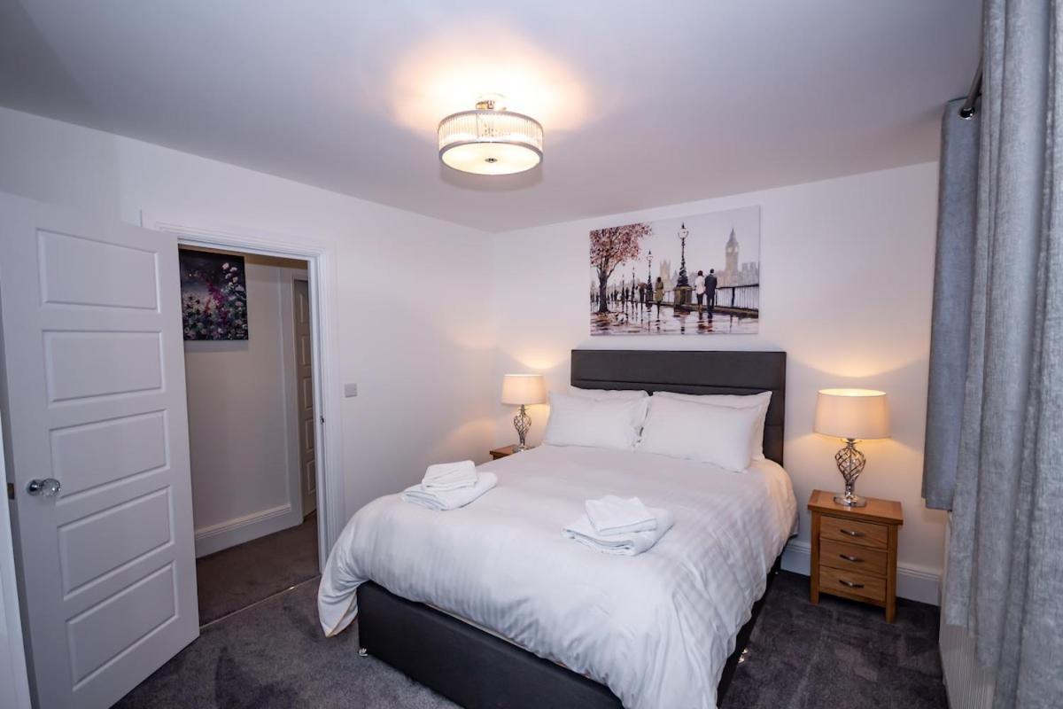Luxury 4 Bedroom Ground Floor Holiday home Plymouth