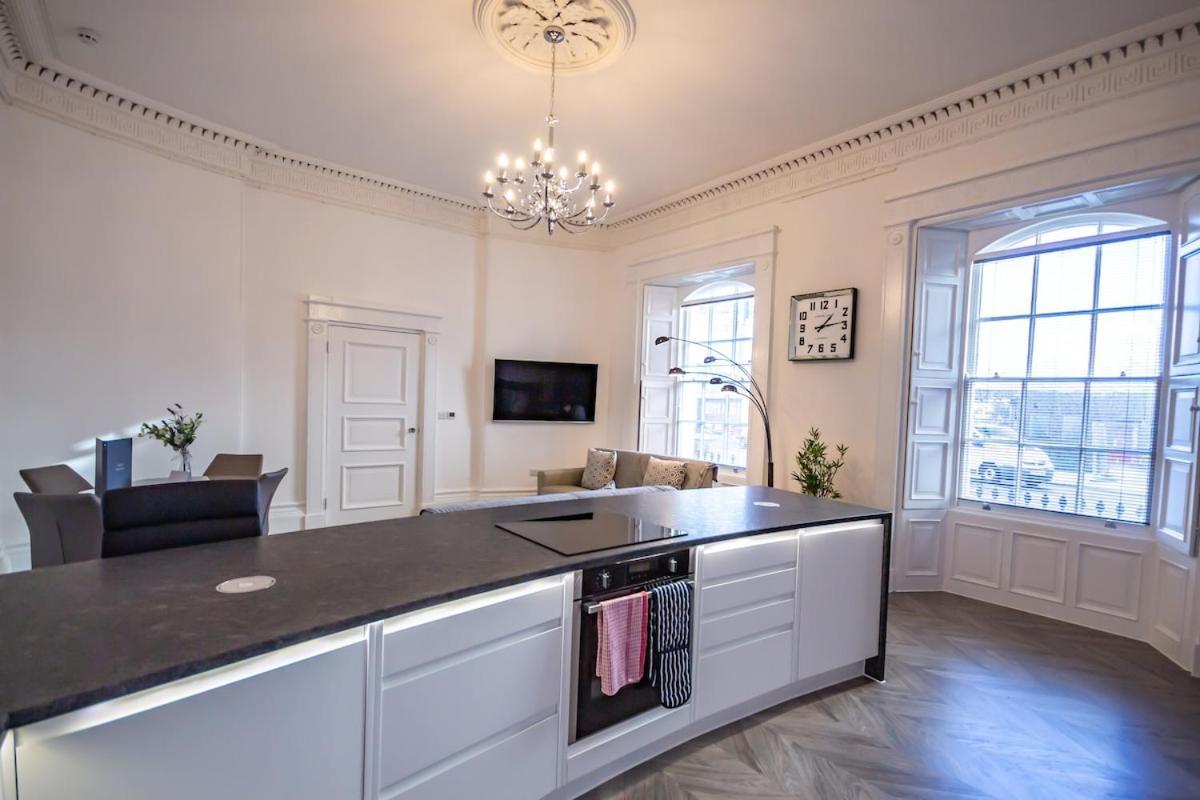 Luxury 1 Bedroom Ground Floor * Plymouth