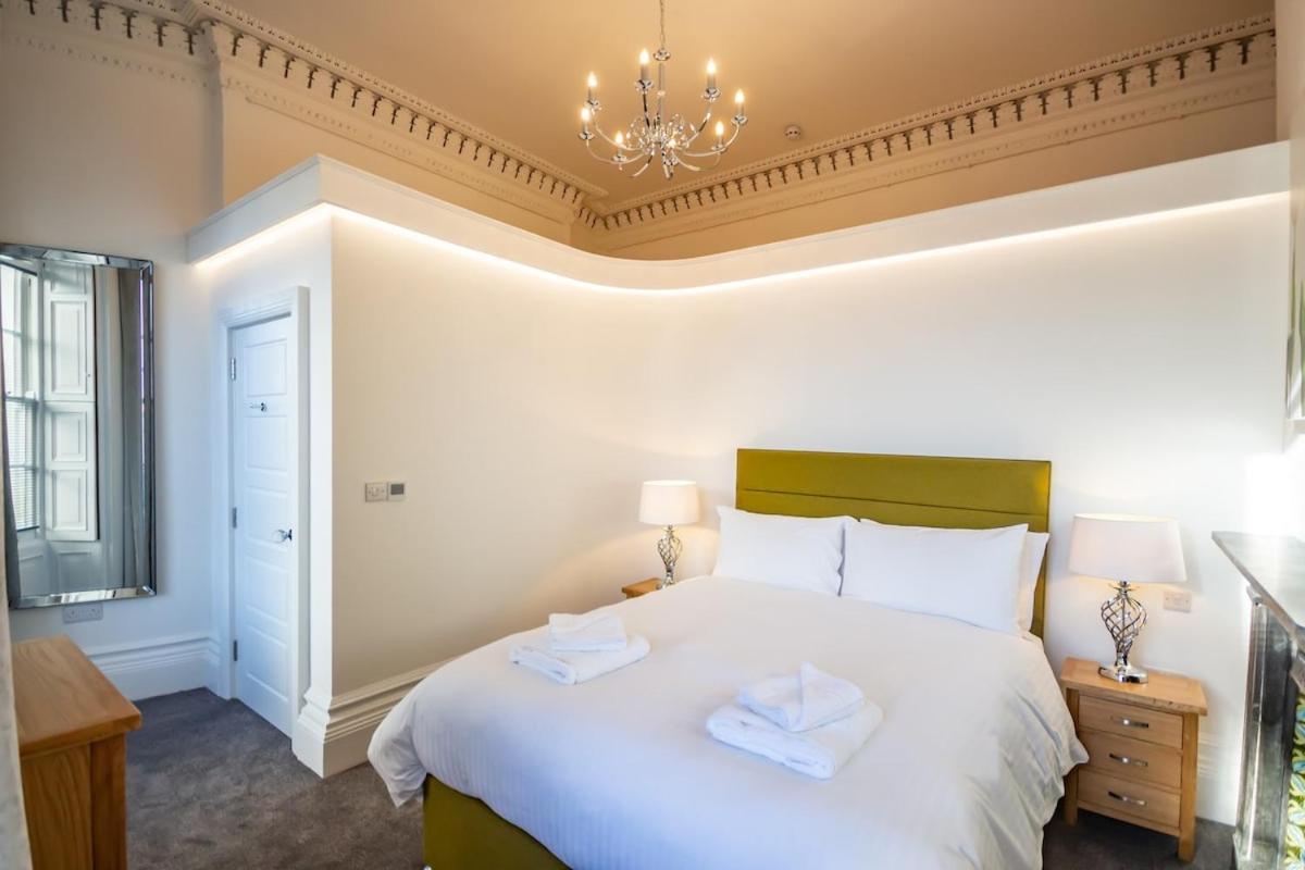 Luxury 1 Bedroom Ground Floor *