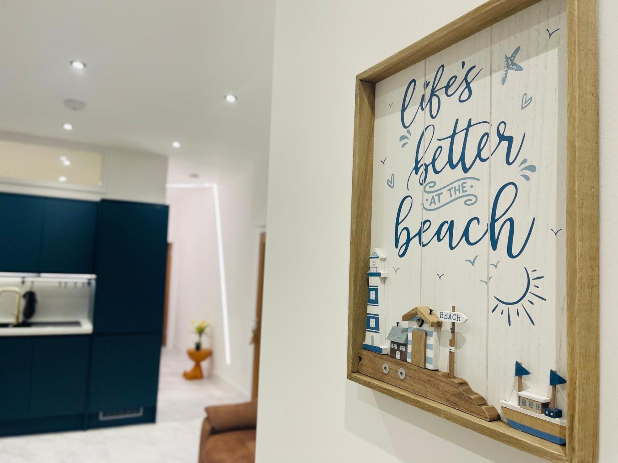 Holiday home New Modern 2 Bed Ment With Free Parking Plymouth