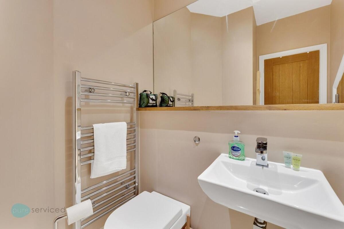 Bantham Mews By Pureserviced 1 Bedroom Luxury Mews Apartment *