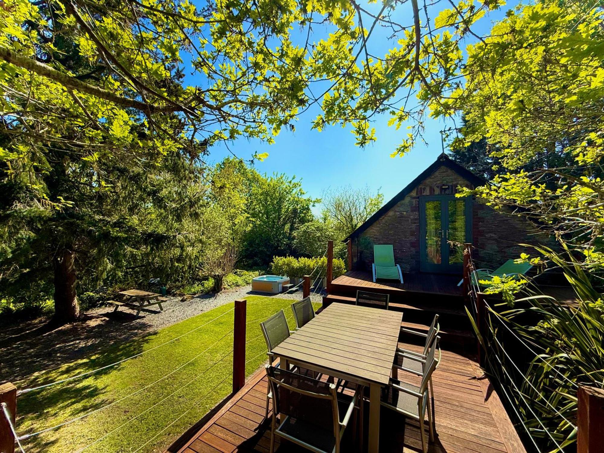 Sunridge Fishing With Hot Tub & Giant Cinema *