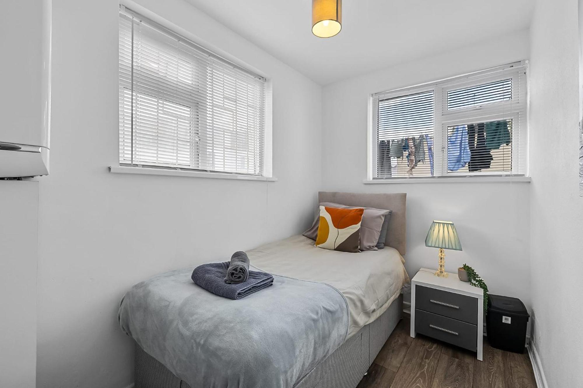 Holiday home 4 Bed Park View House-free Parking - Sleep 8 Plymouth