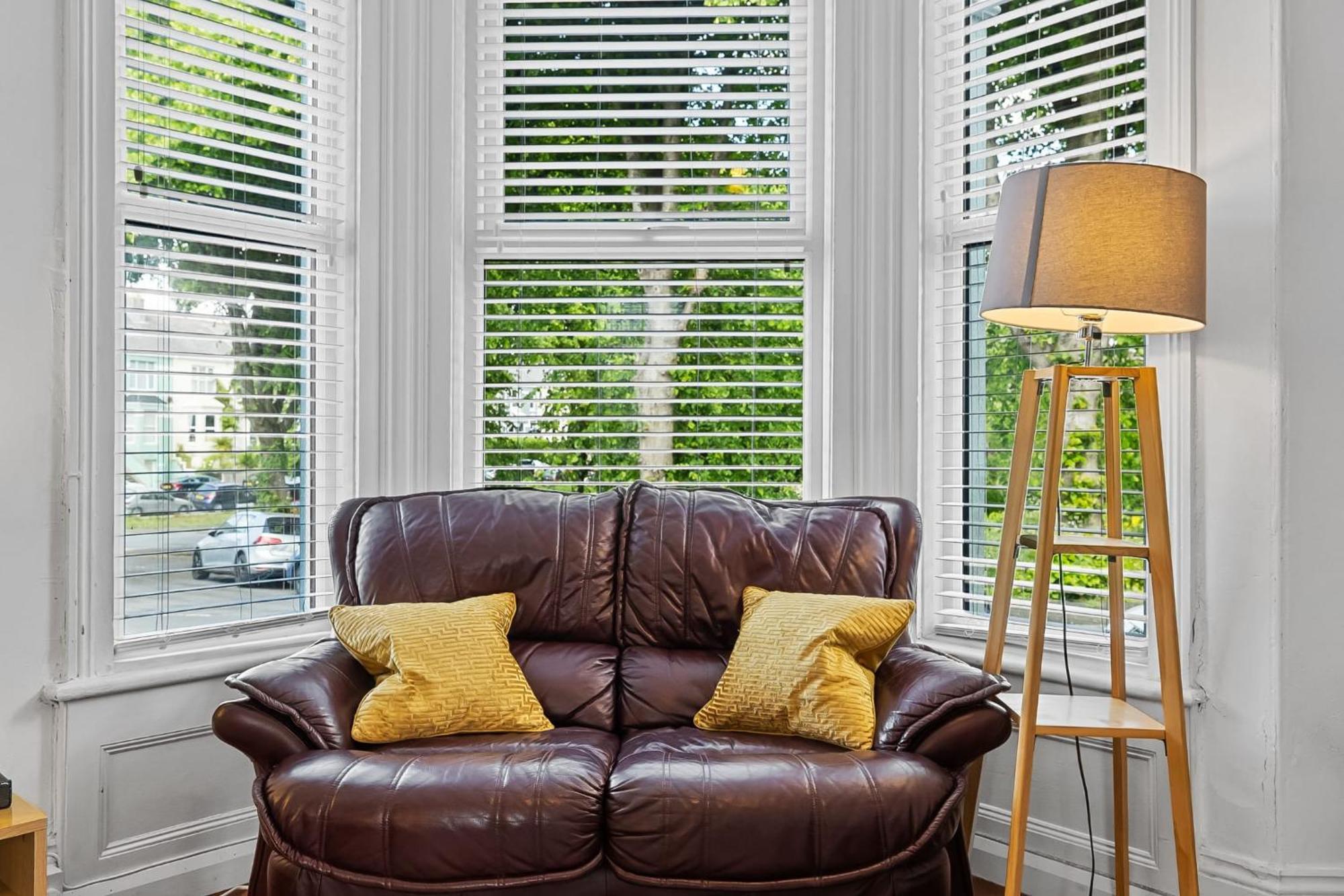 4 Bed Park View House-free Parking - Sleep 8 Holiday home