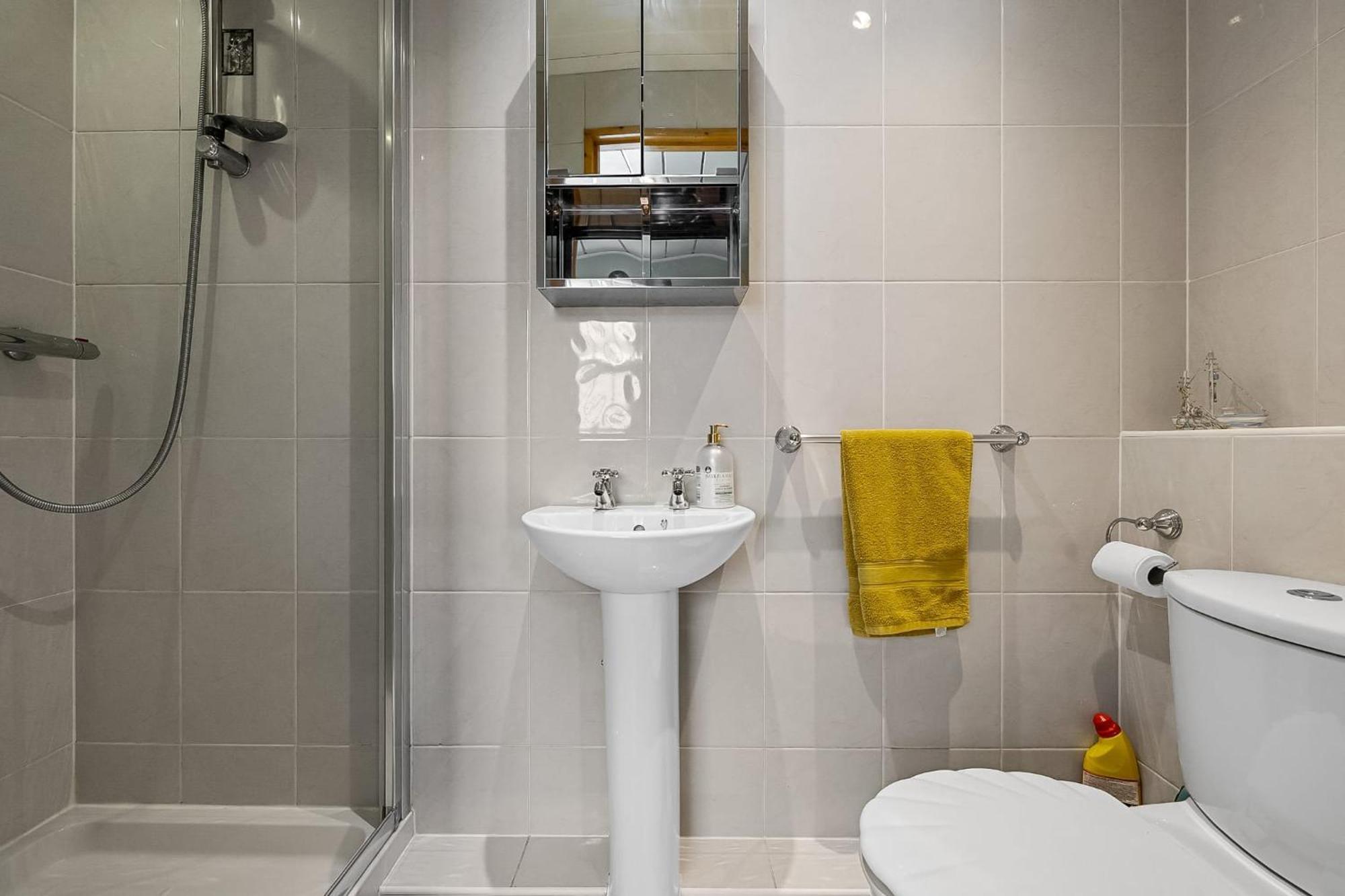 4 Bed Park View House-free Parking - Sleep 8 *