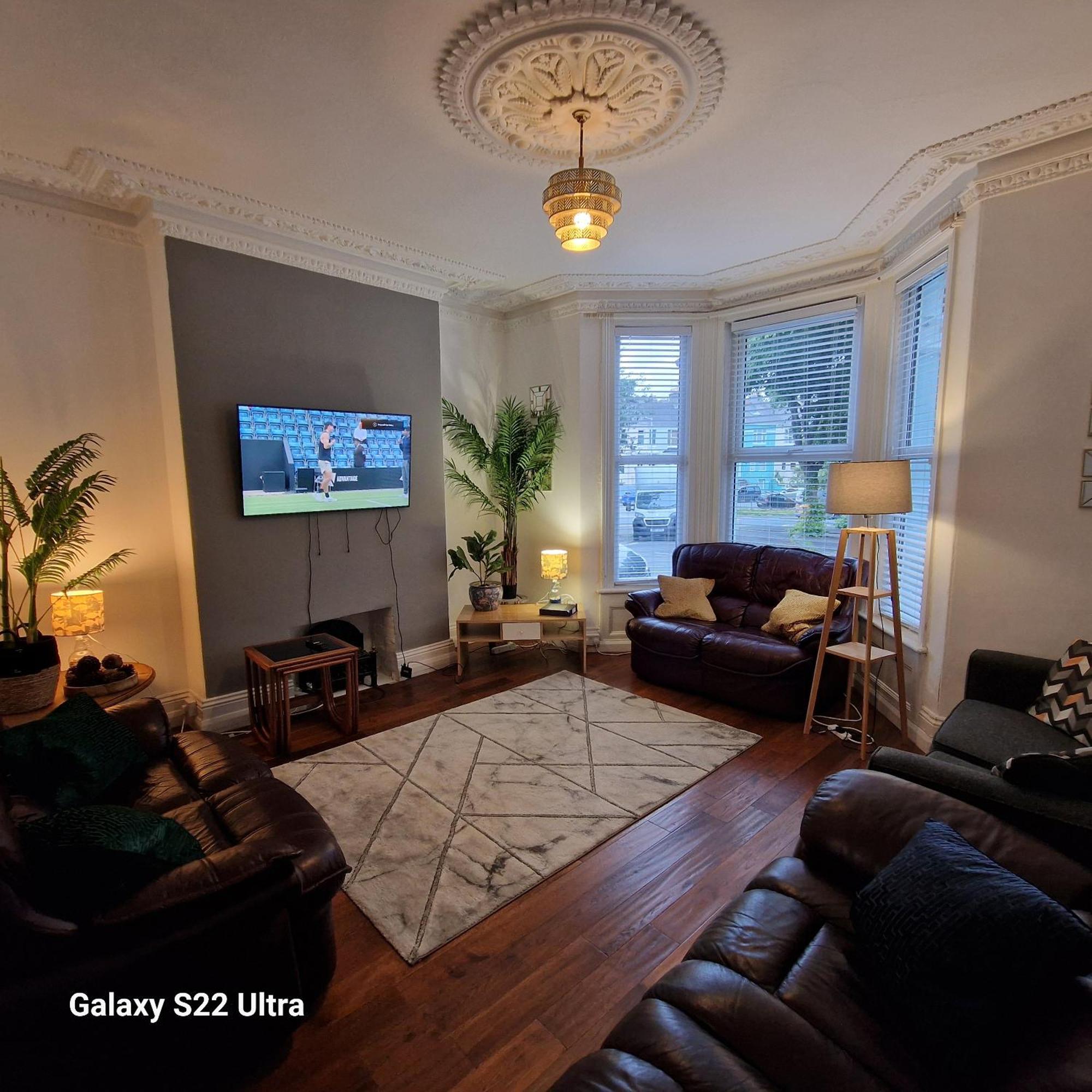 4 Bed Park View House-free Parking - Sleep 8