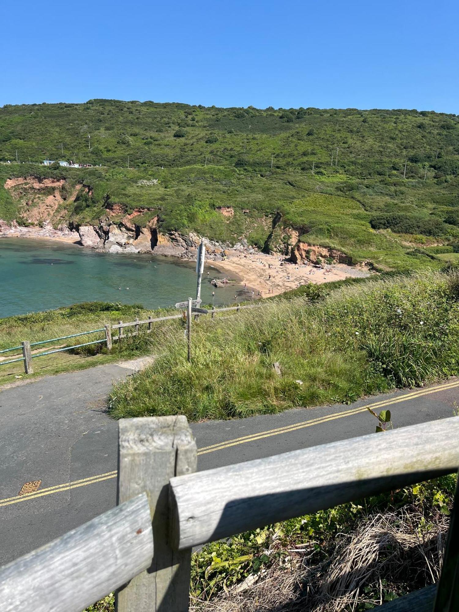 2 Bedroom With Sea Views Apartamento *